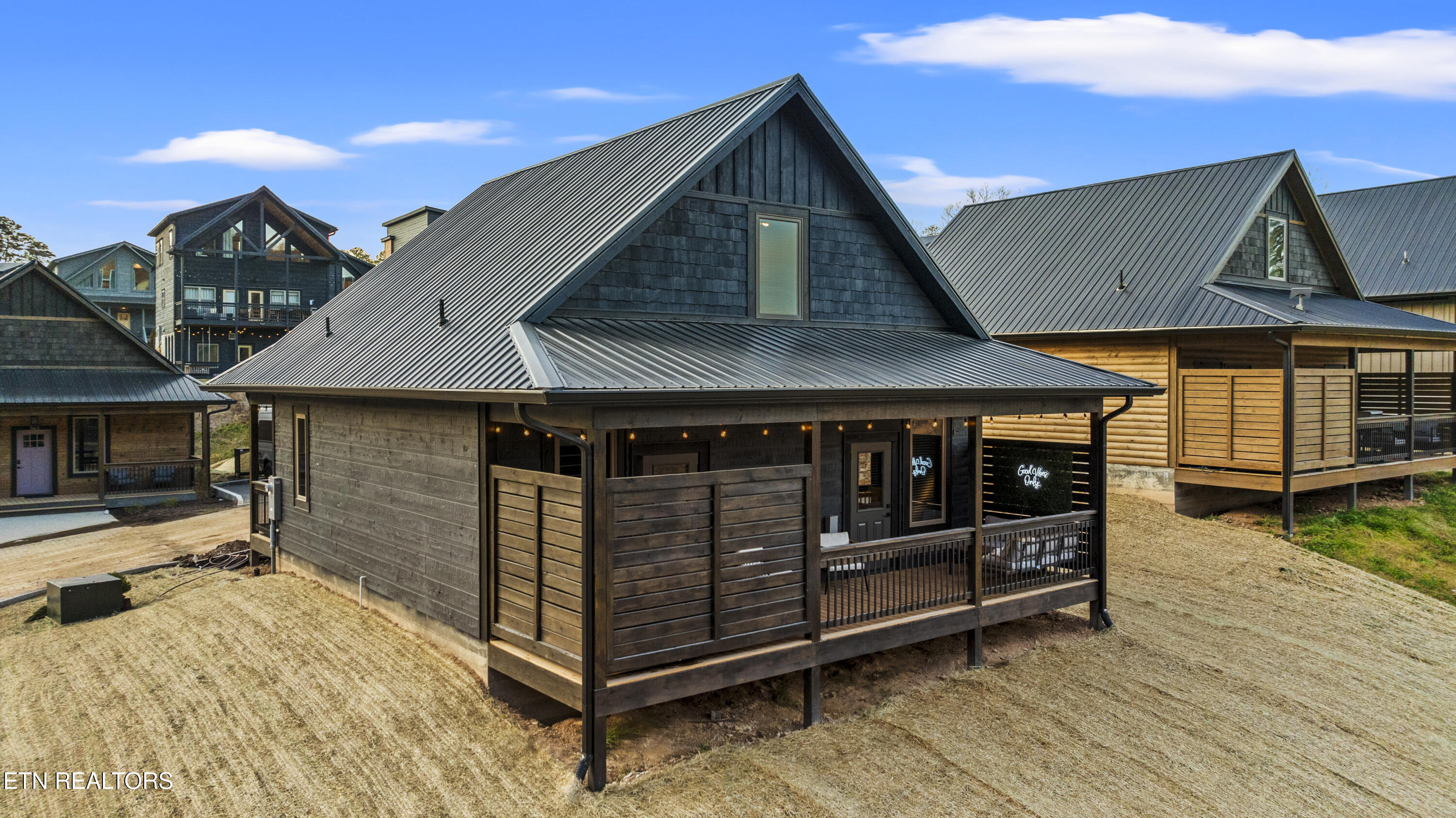 564 Warbonnet Way Pigeon Forge TN 37863
