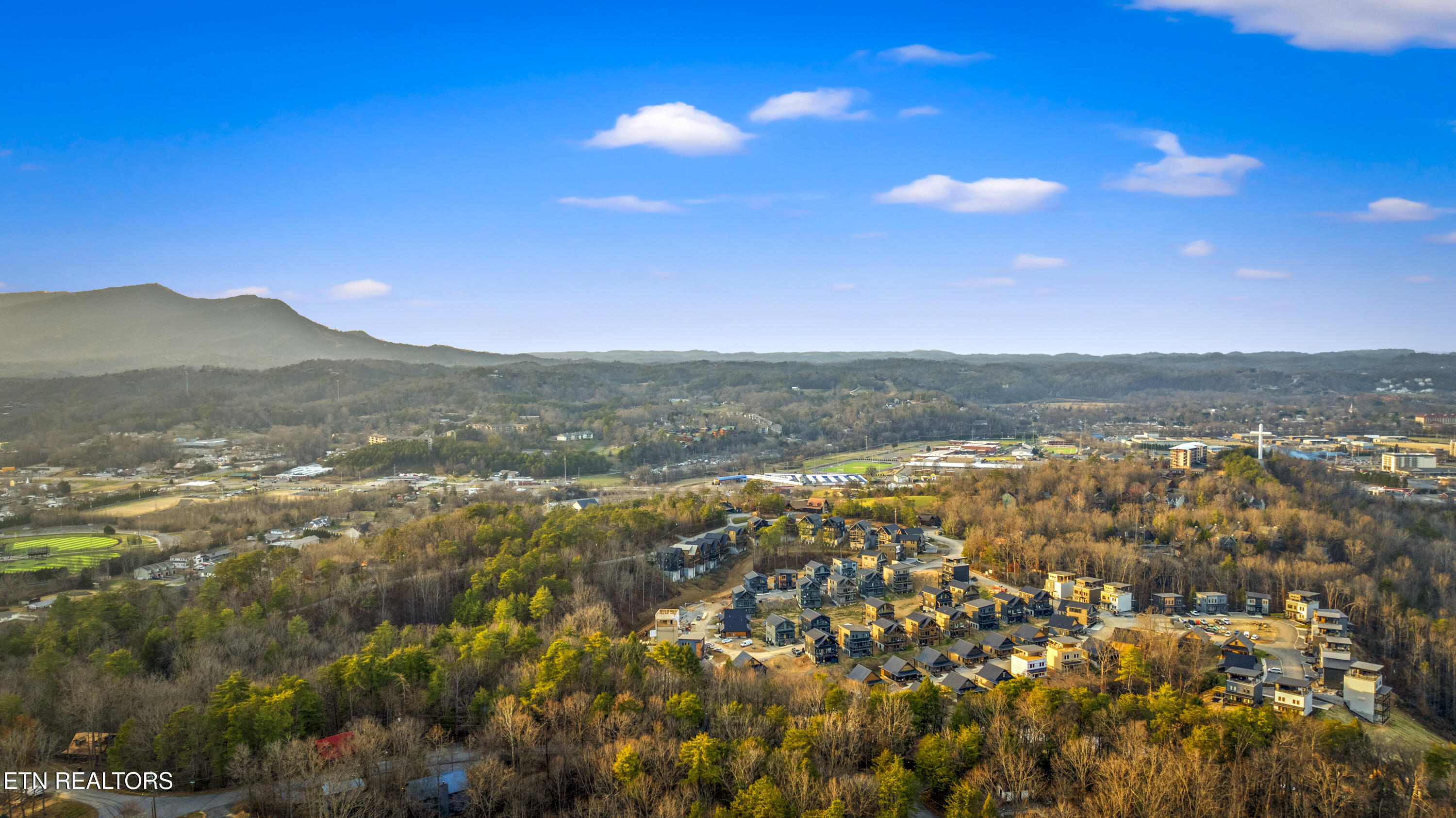 564 Warbonnet Way Pigeon Forge TN 37863