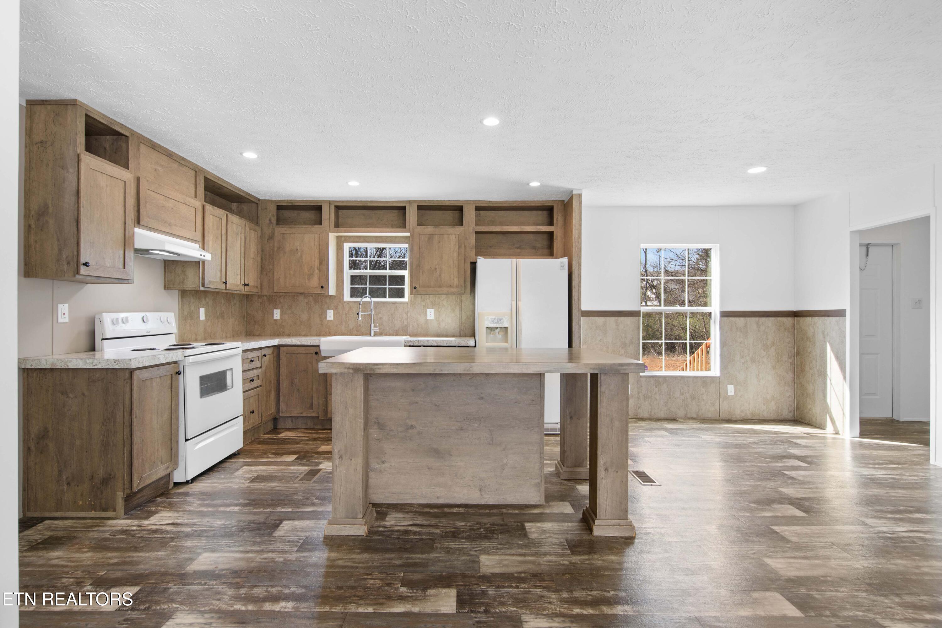 523 N Point Road Sweetwater TN 37874