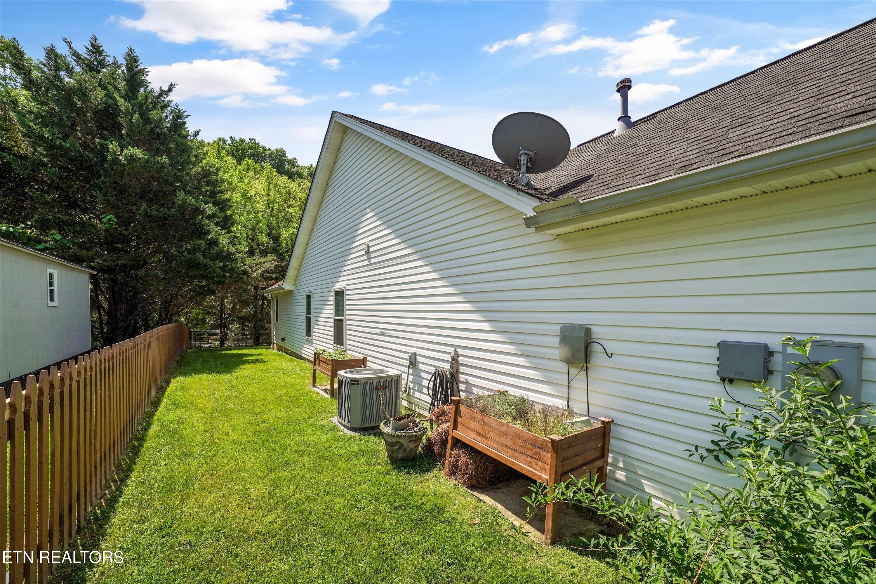 1408 Mandrell Drive Knoxville TN 37918