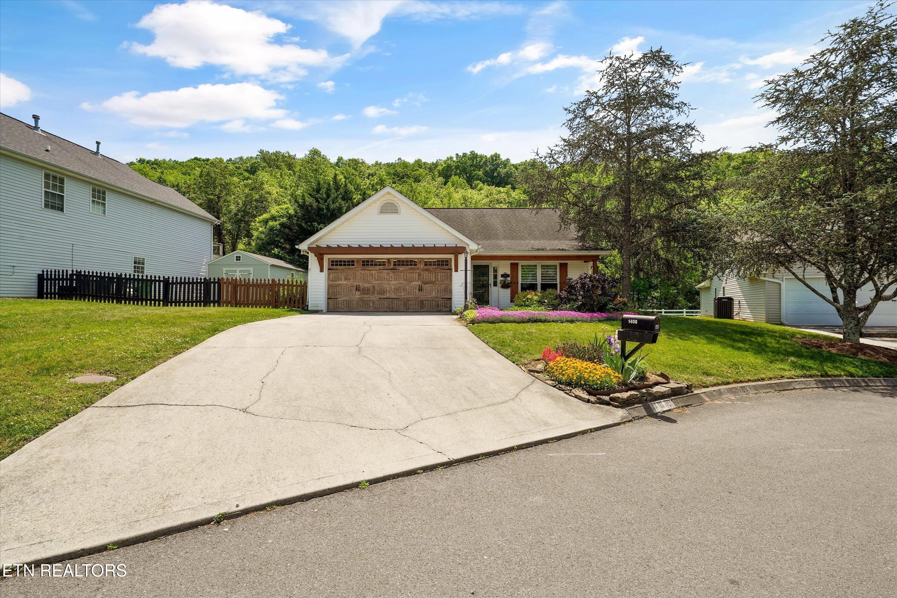 1408 Mandrell Drive Knoxville TN 37918