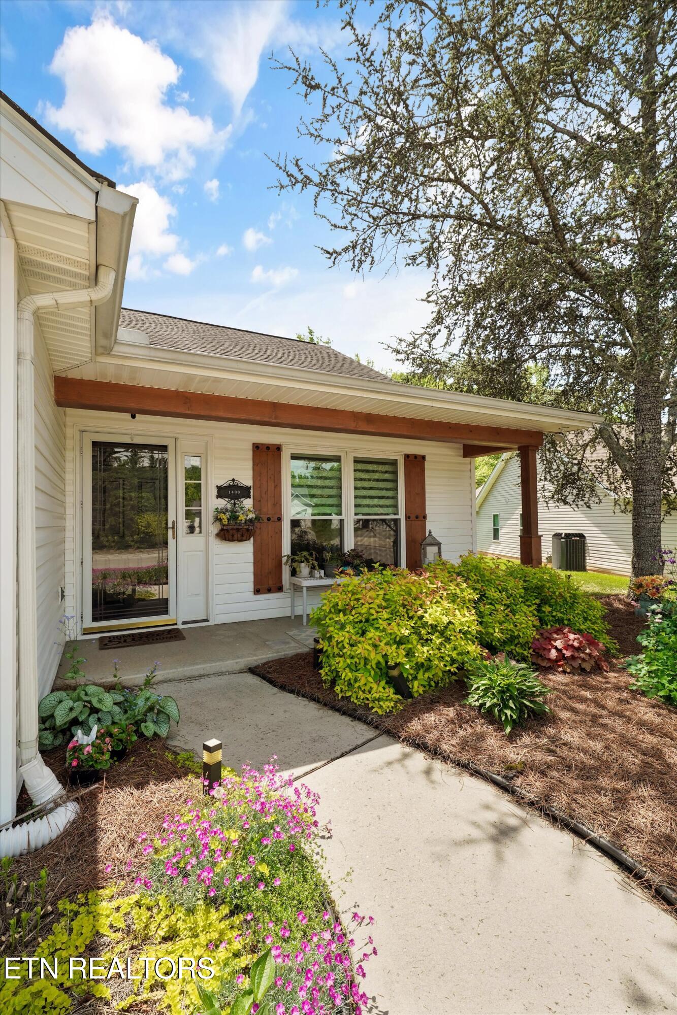 1408 Mandrell Drive Knoxville TN 37918