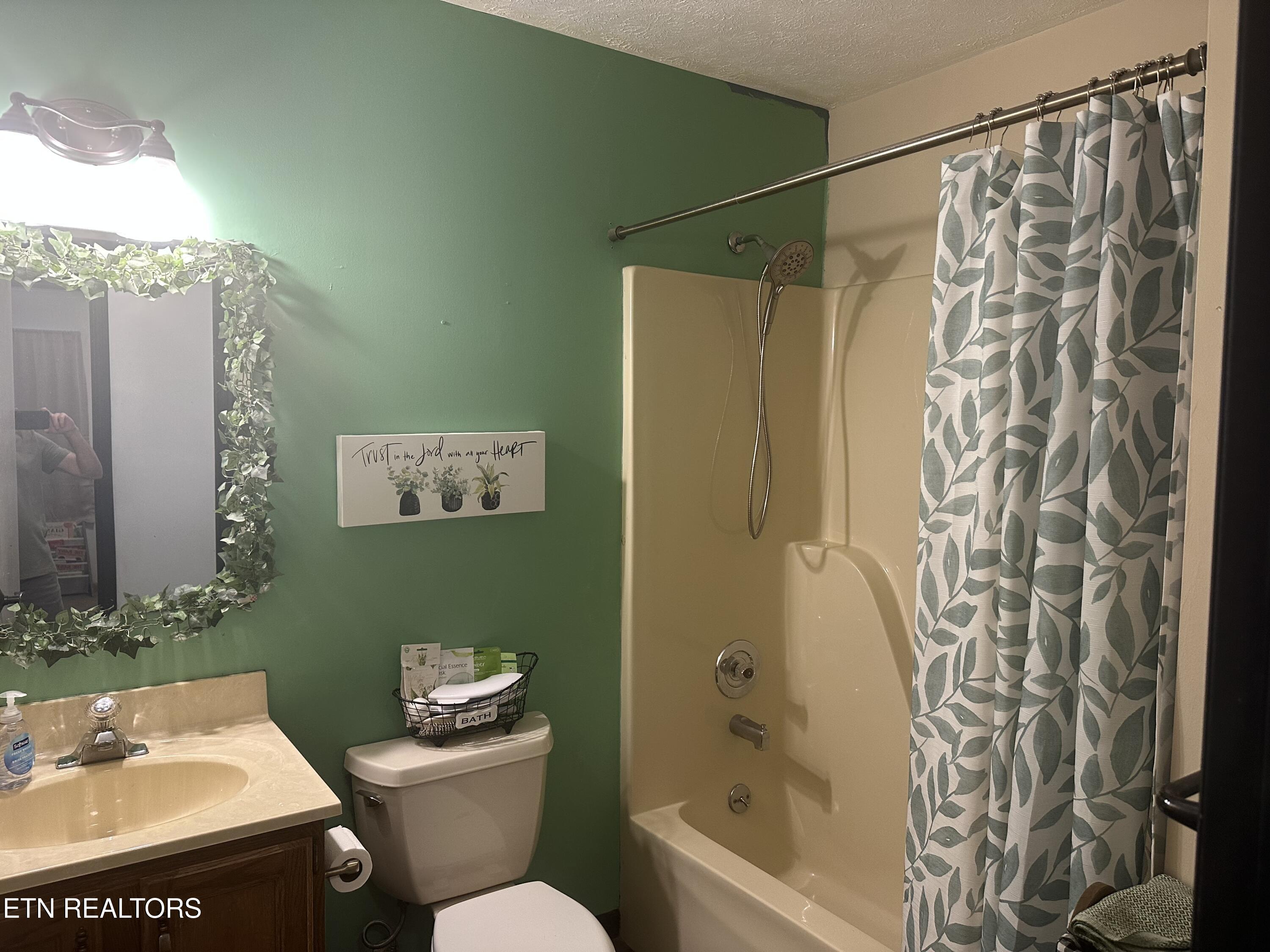 528 Merritt Road Maryville TN 37804