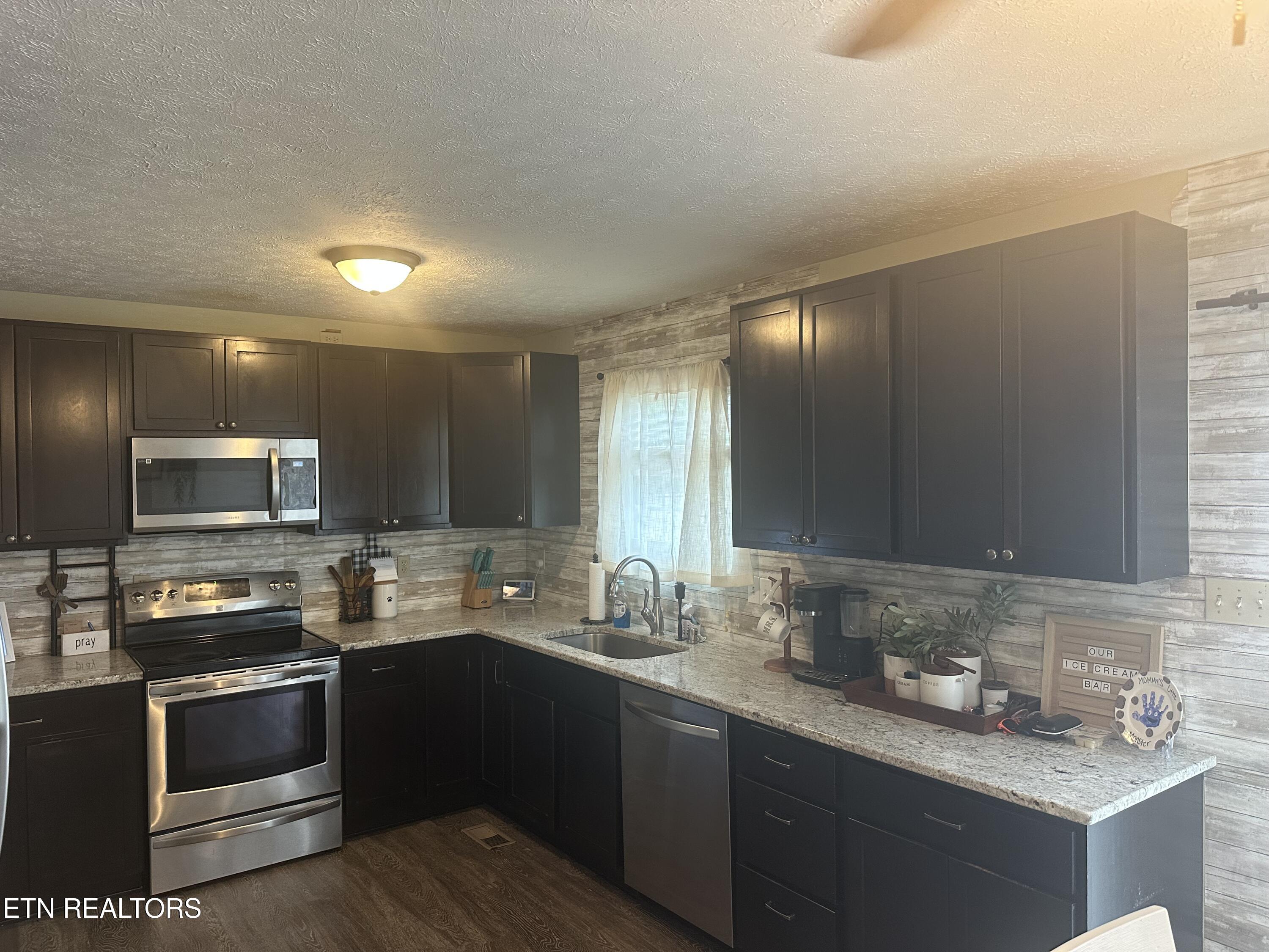 528 Merritt Road Maryville TN 37804