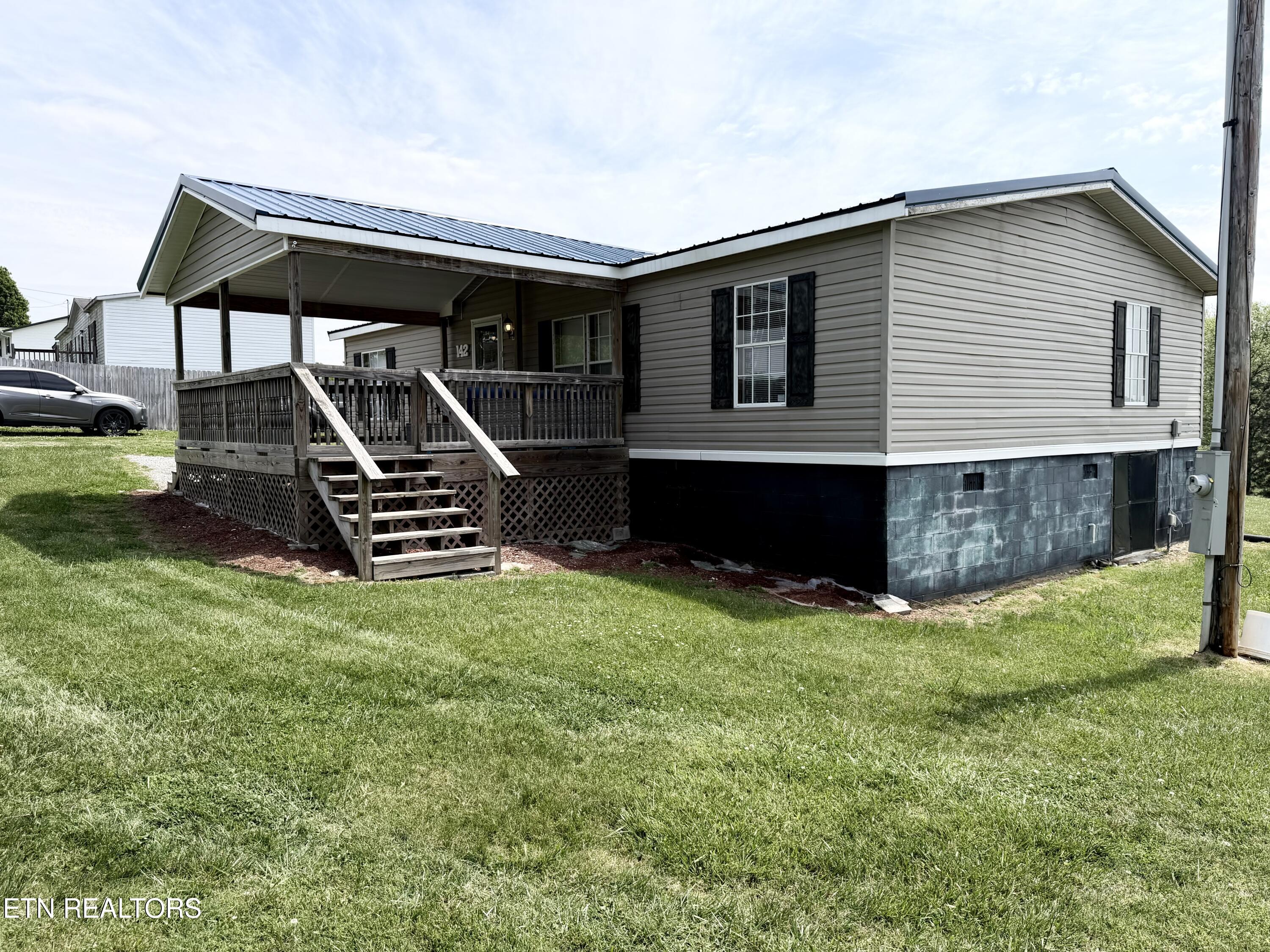 142 Jonathan Lane New Tazewell TN 37825