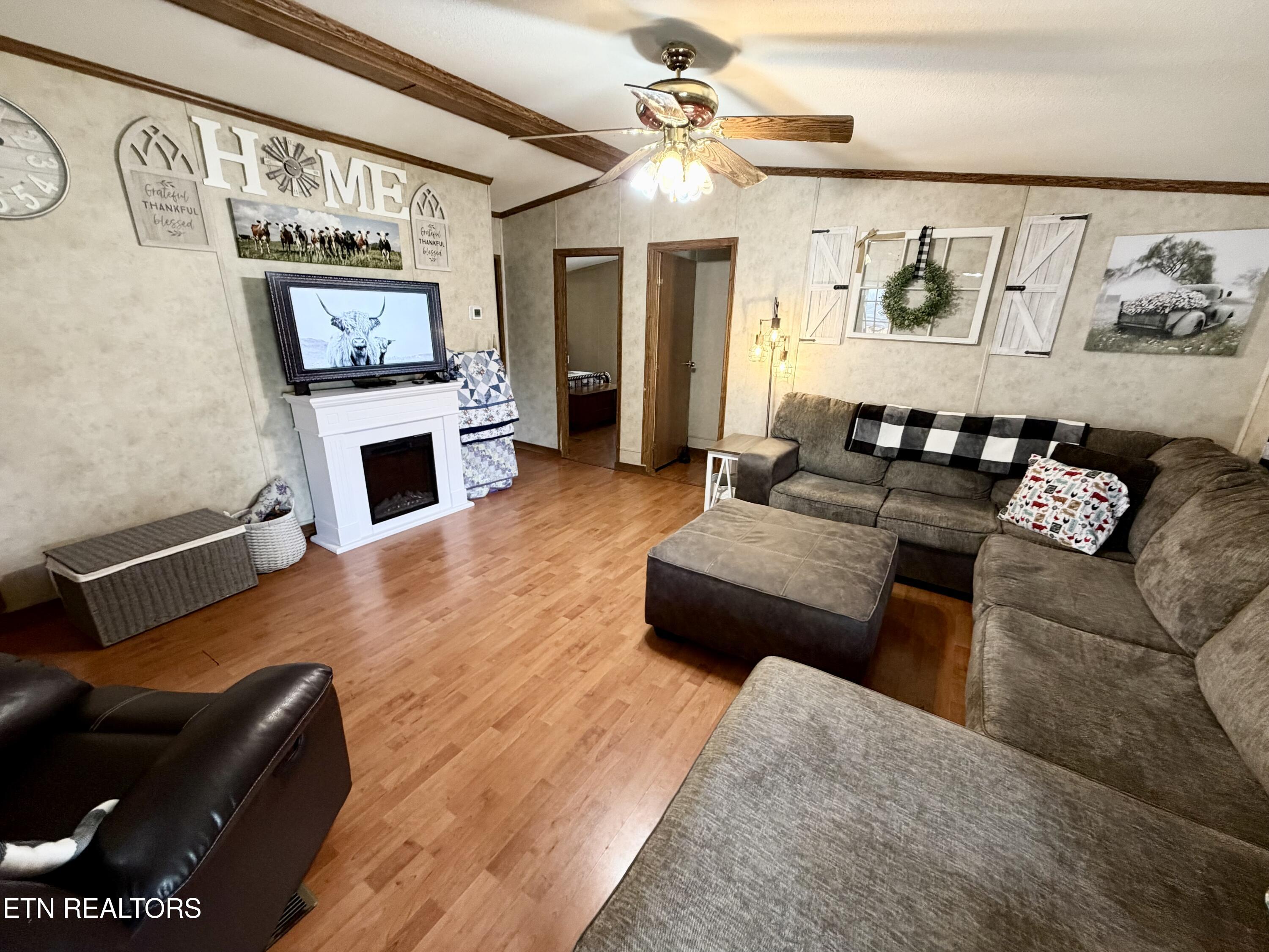 142 Jonathan Lane New Tazewell TN 37825