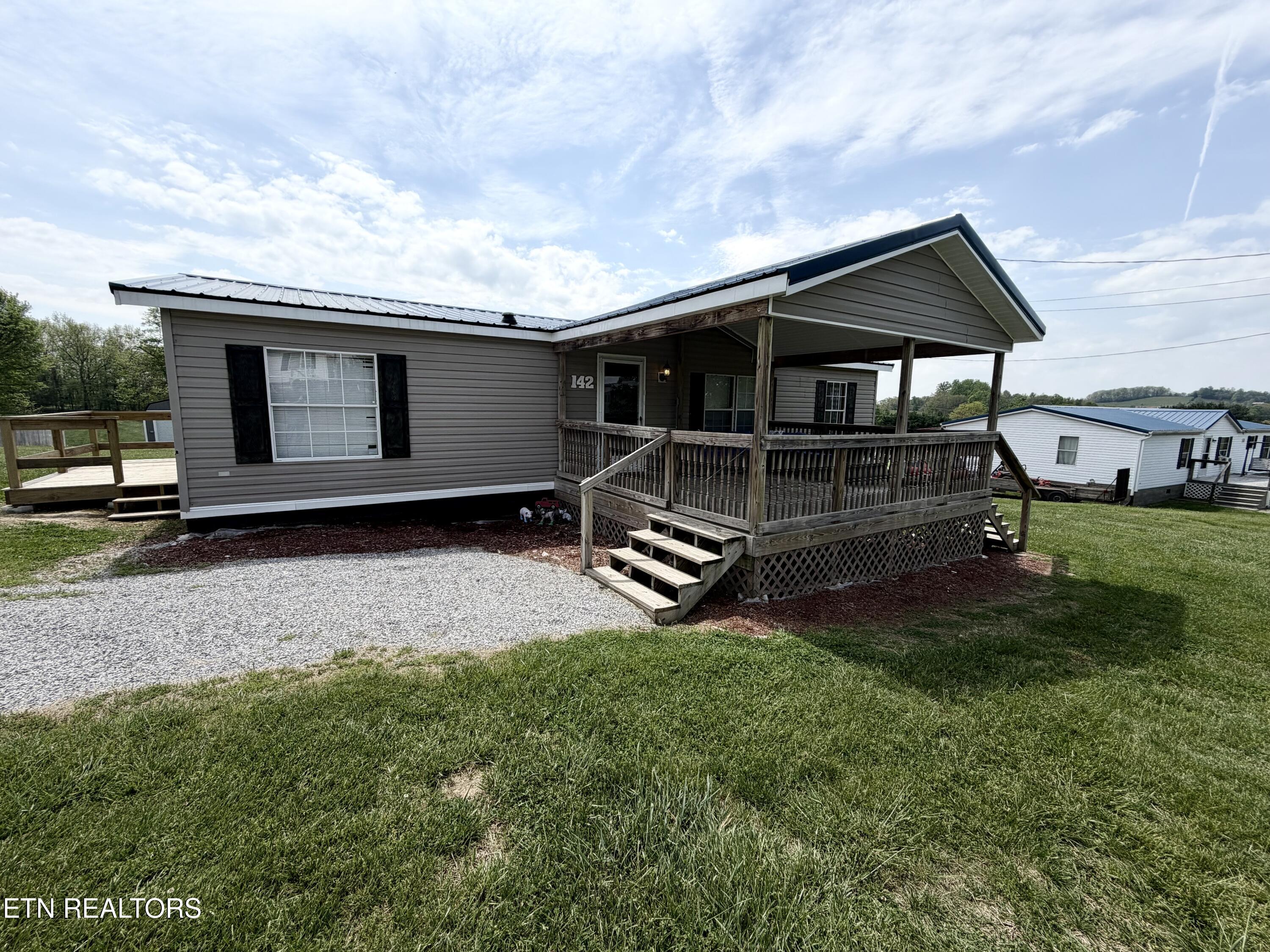 142 Jonathan Lane New Tazewell TN 37825
