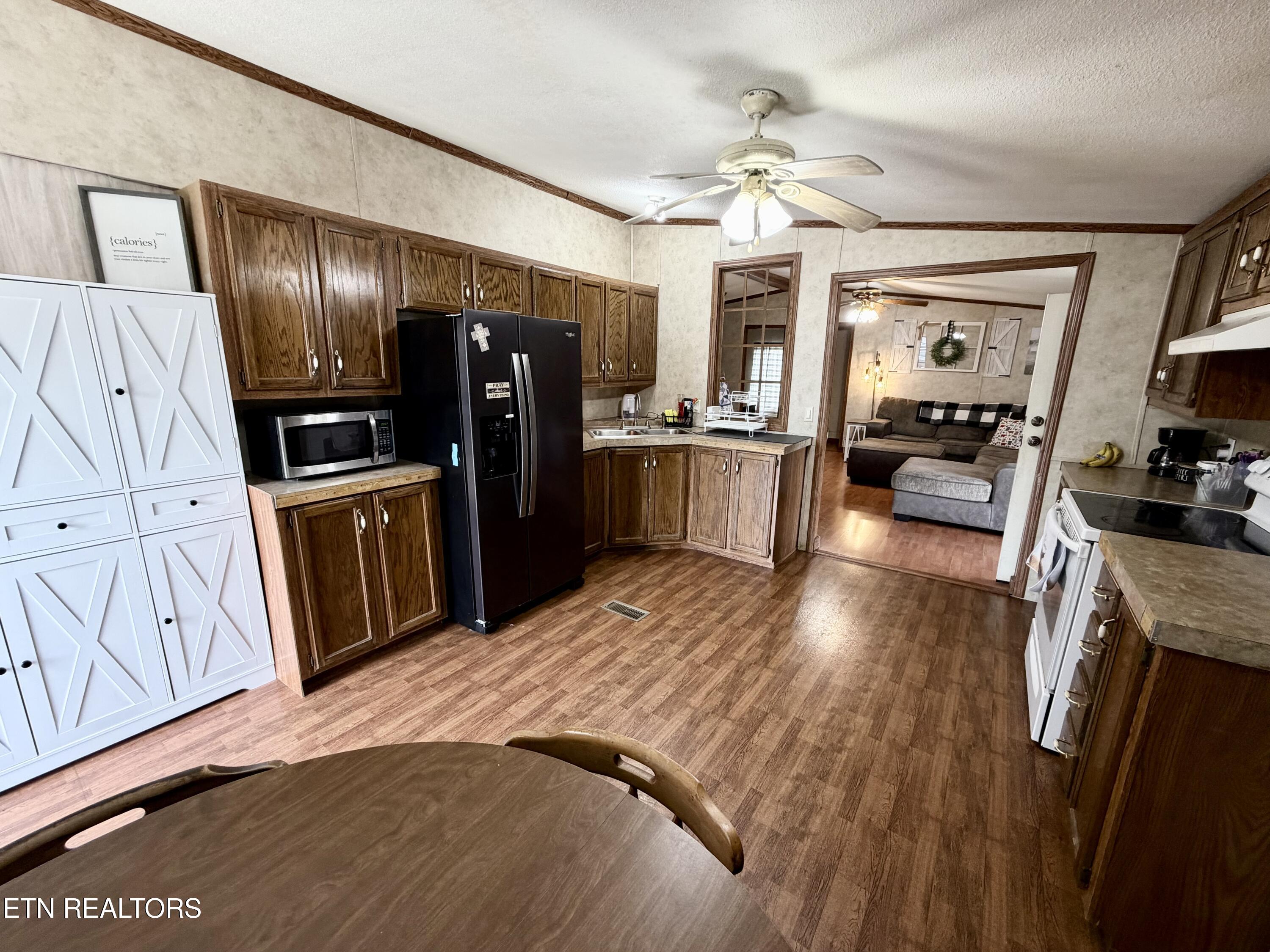 142 Jonathan Lane New Tazewell TN 37825