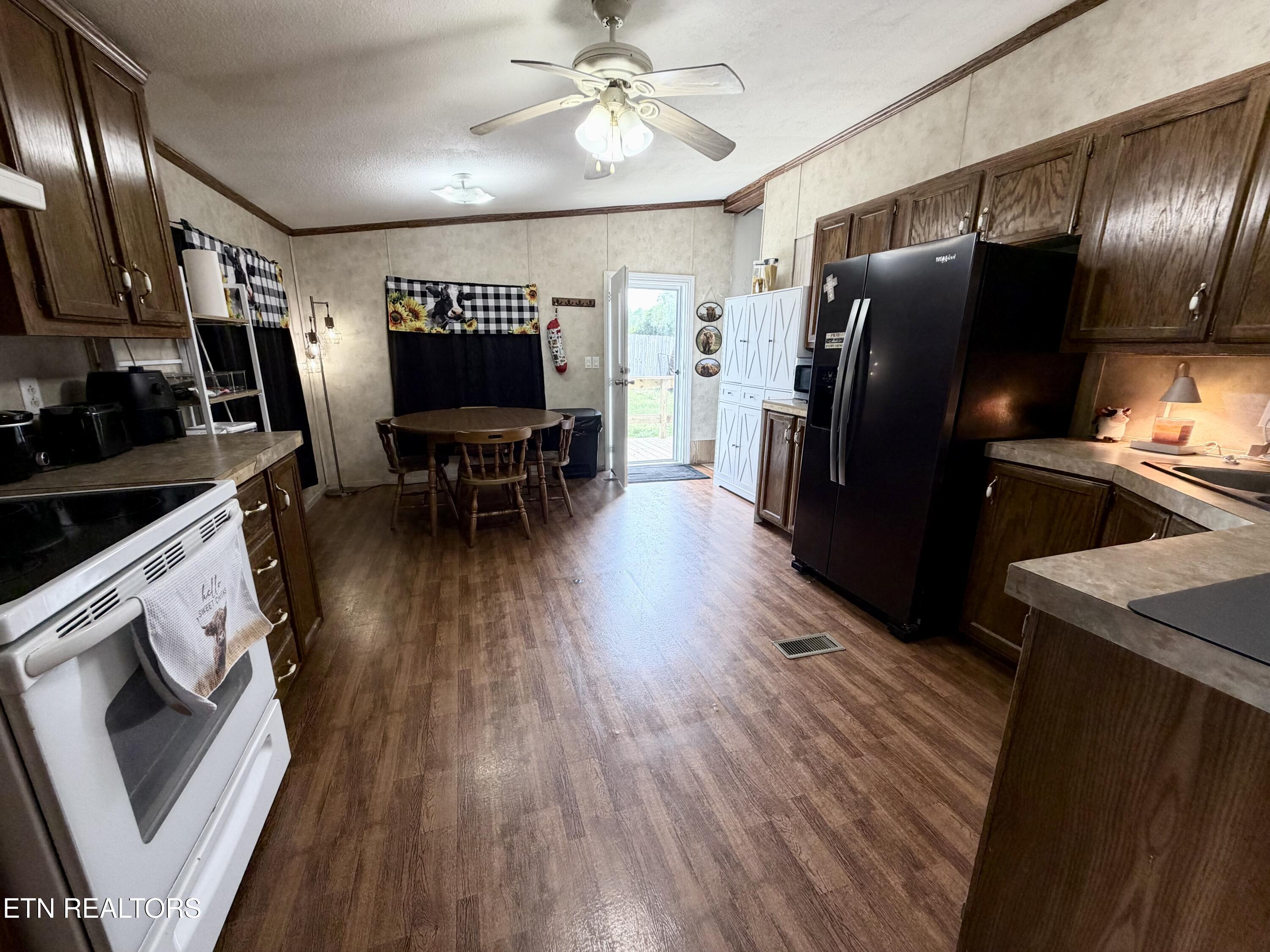 142 Jonathan Lane New Tazewell TN 37825