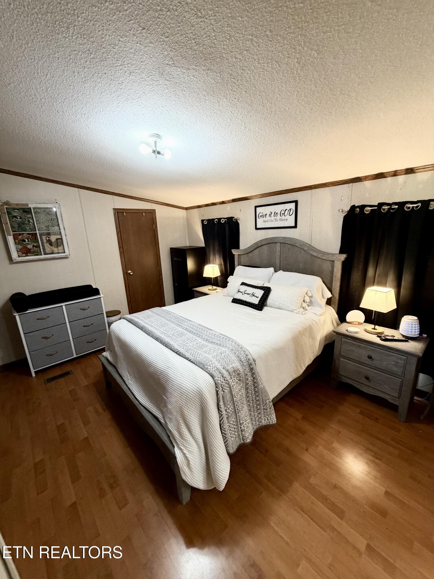 142 Jonathan Lane New Tazewell TN 37825