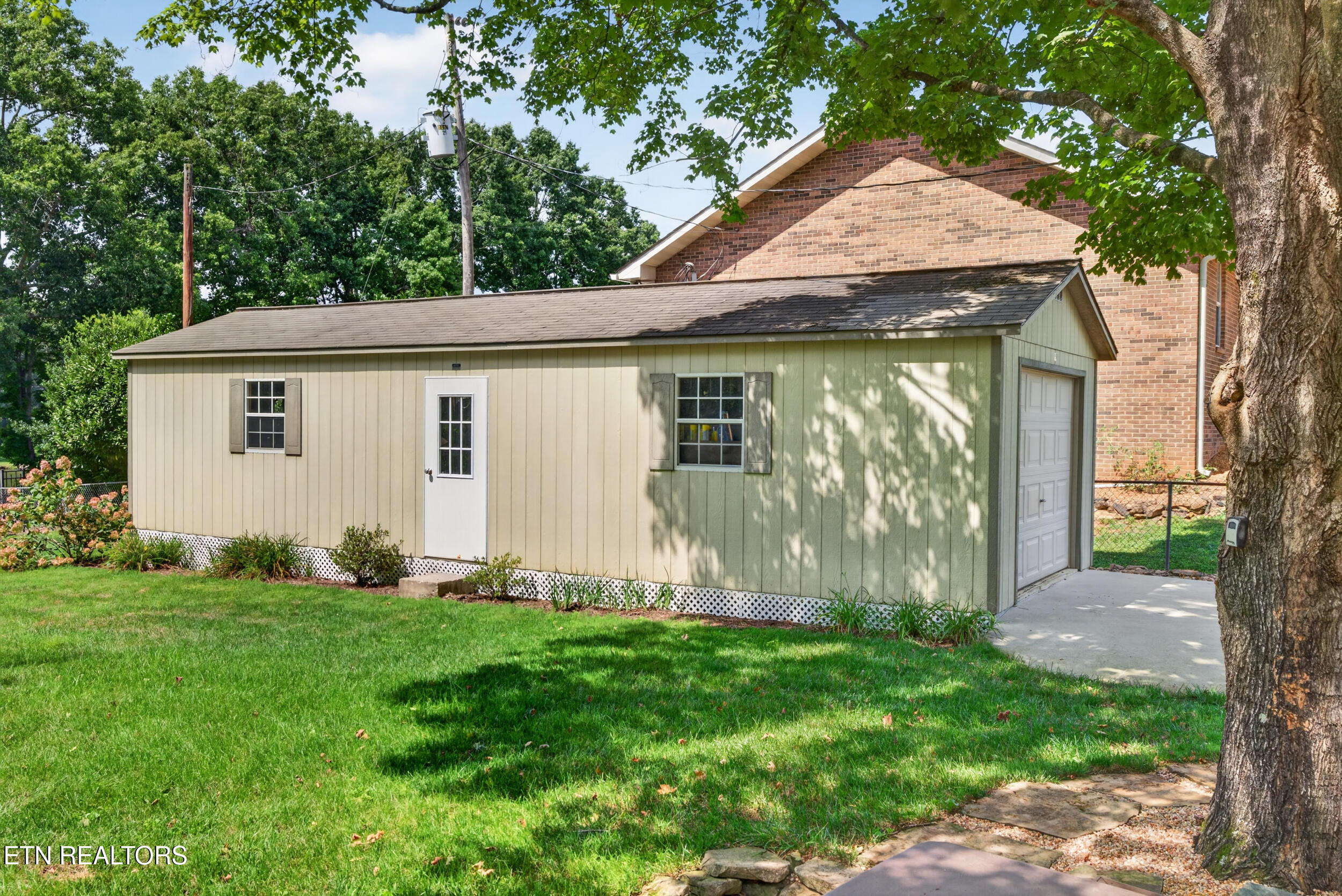 186 Lakeview Cove Drive Loudon TN 37774