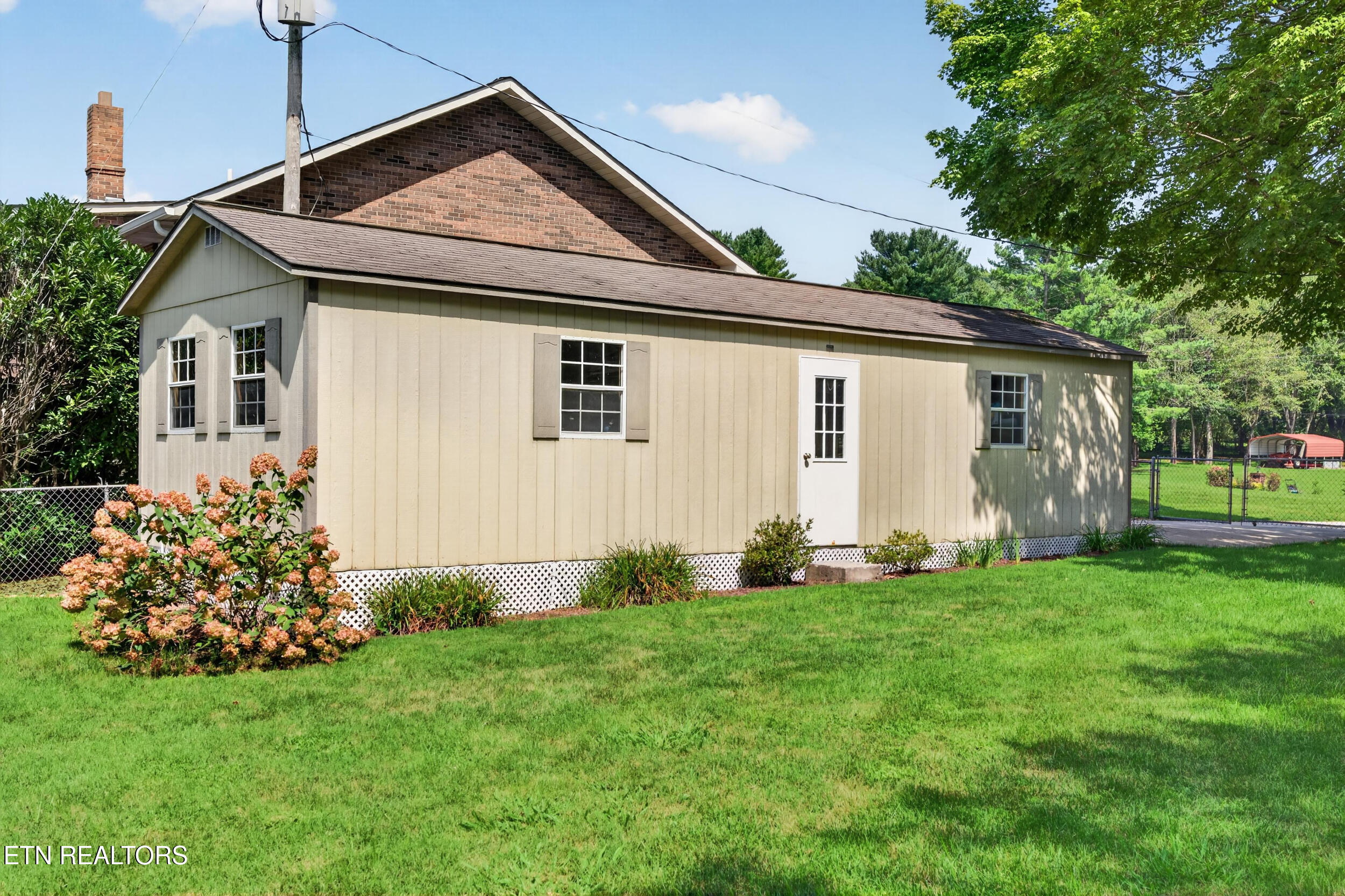 186 Lakeview Cove Drive Loudon TN 37774