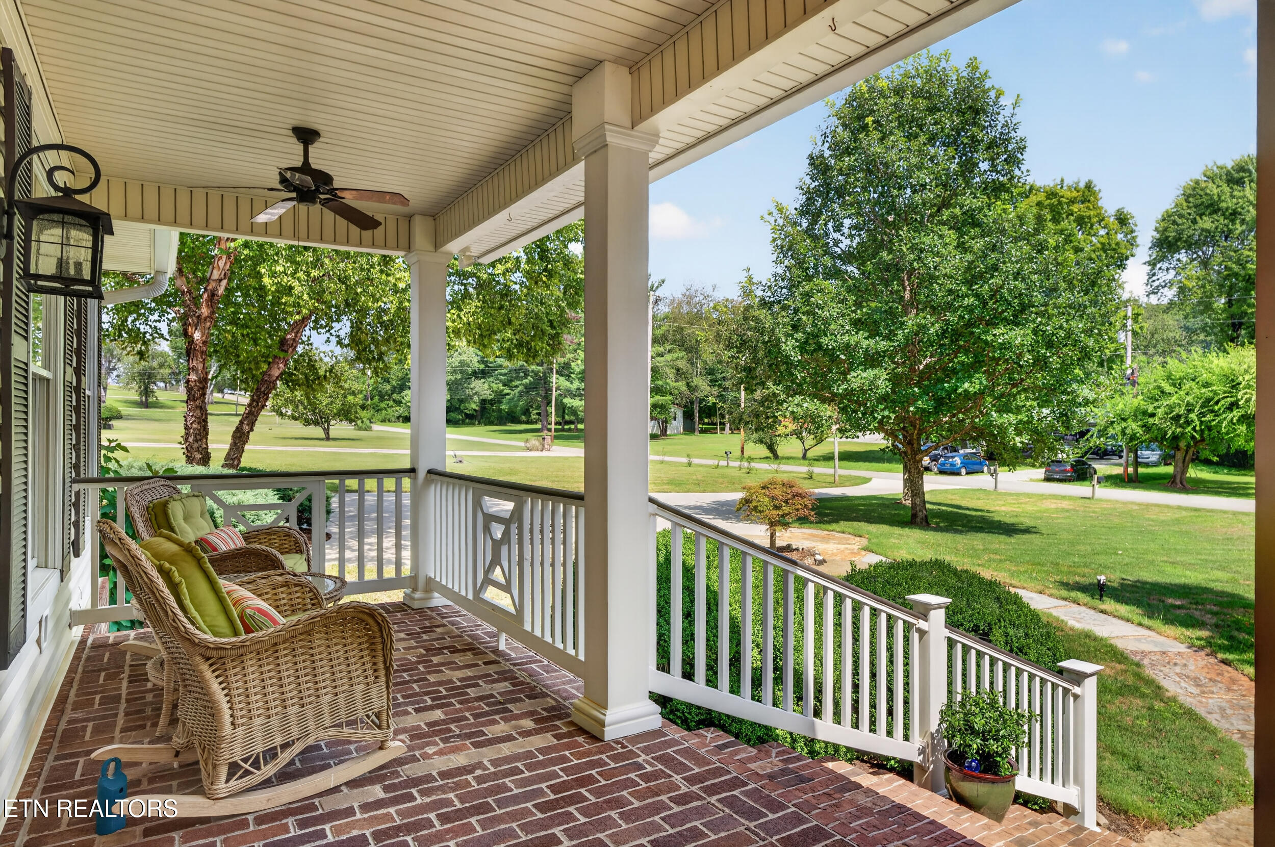 186 Lakeview Cove Drive Loudon TN 37774