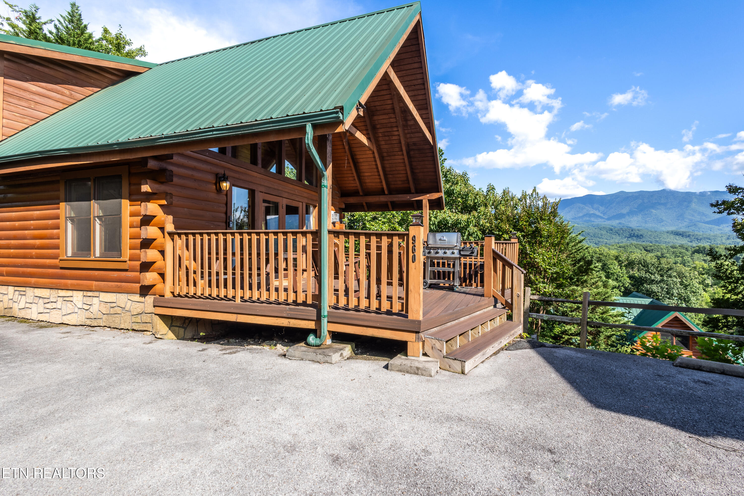 960 High Mountain Way Gatlinburg TN 37738