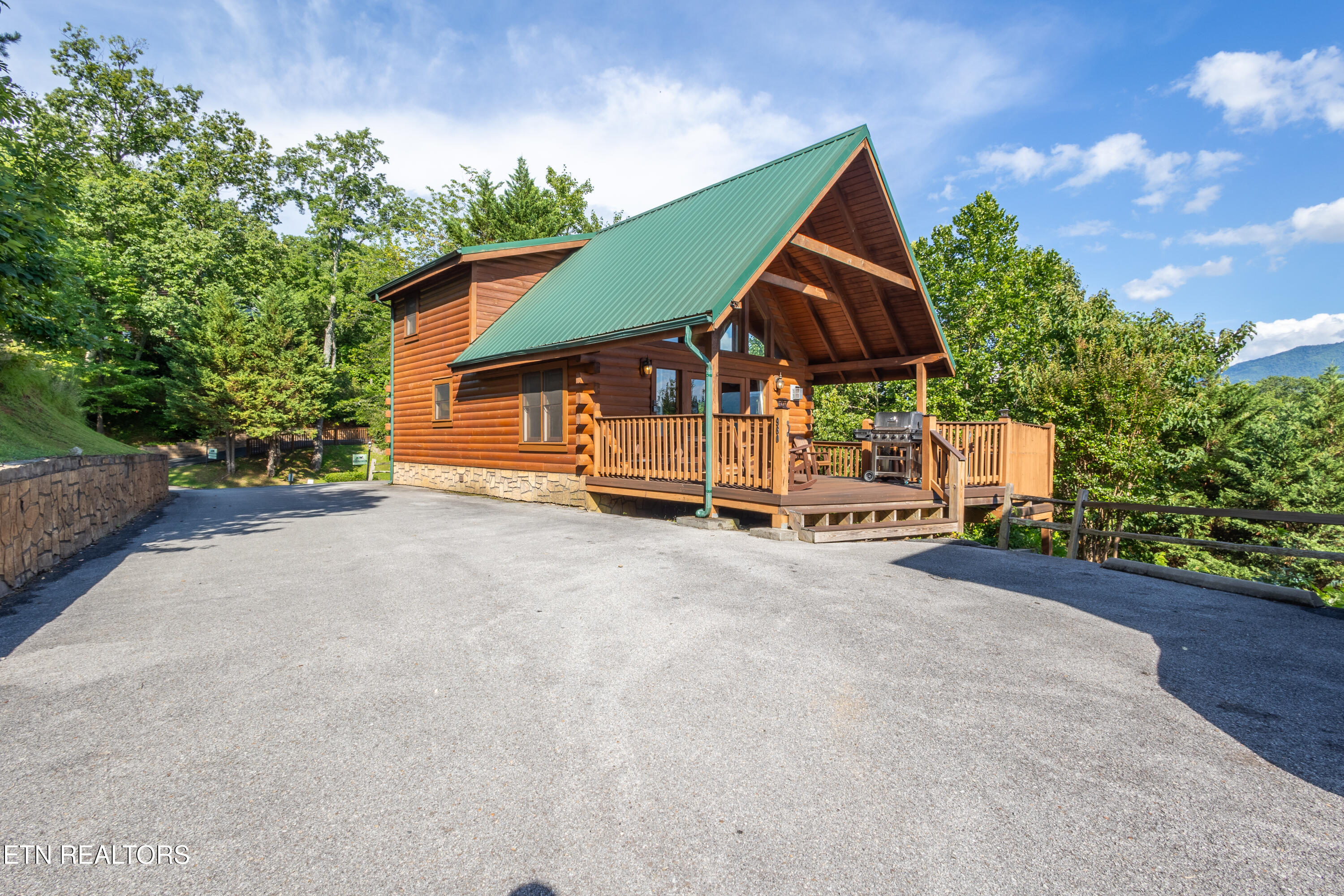 960 High Mountain Way Gatlinburg TN 37738