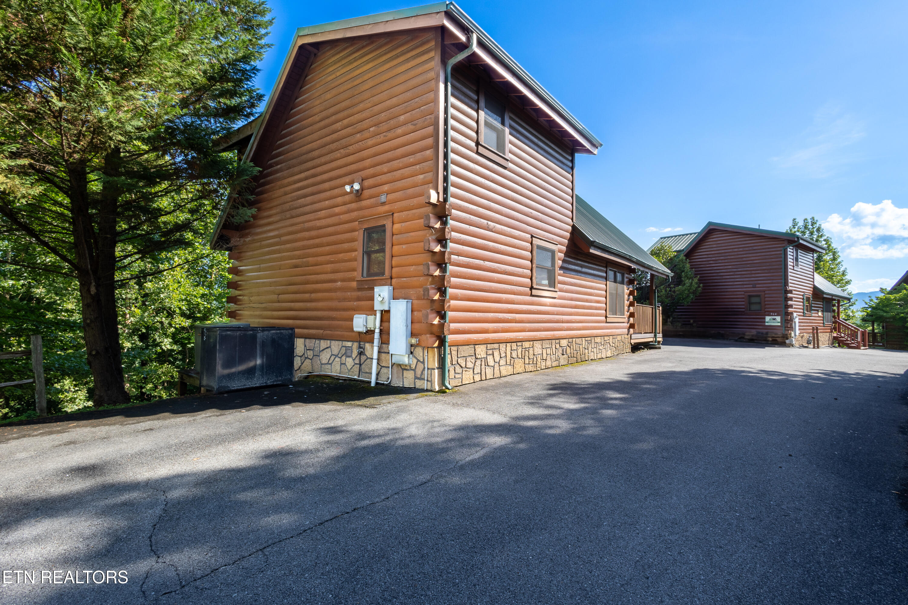 960 High Mountain Way Gatlinburg TN 37738