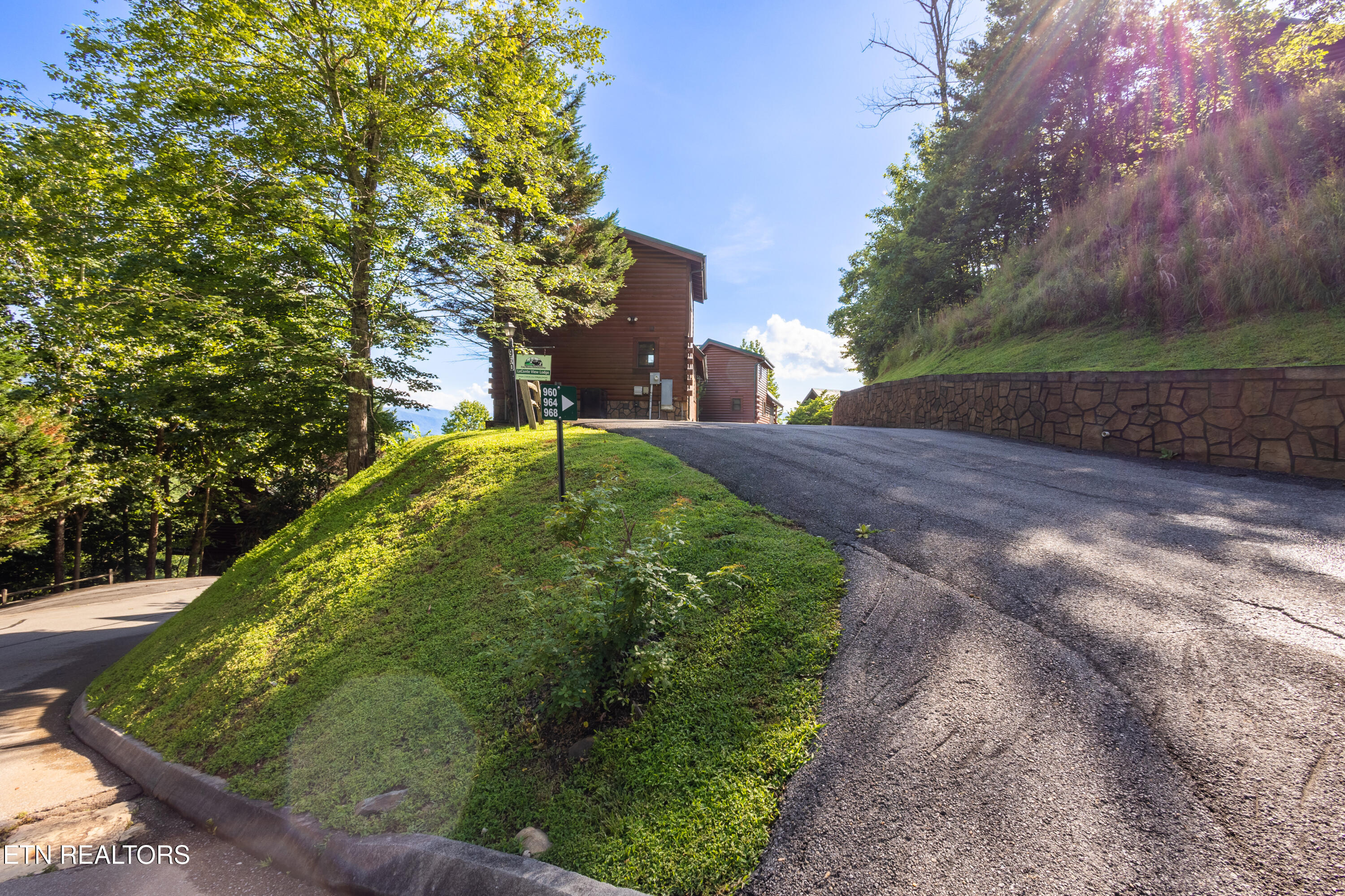 960 High Mountain Way Gatlinburg TN 37738