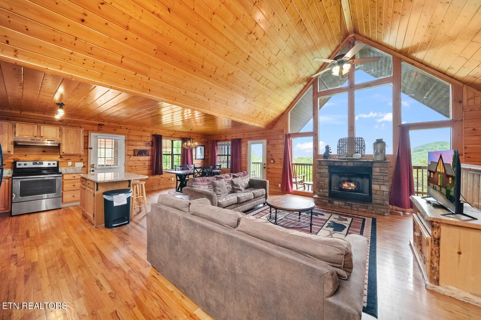 1644 Pinewood Way Sevierville TN 37862