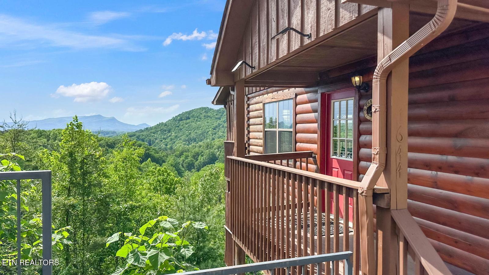 1644 Pinewood Way Sevierville TN 37862