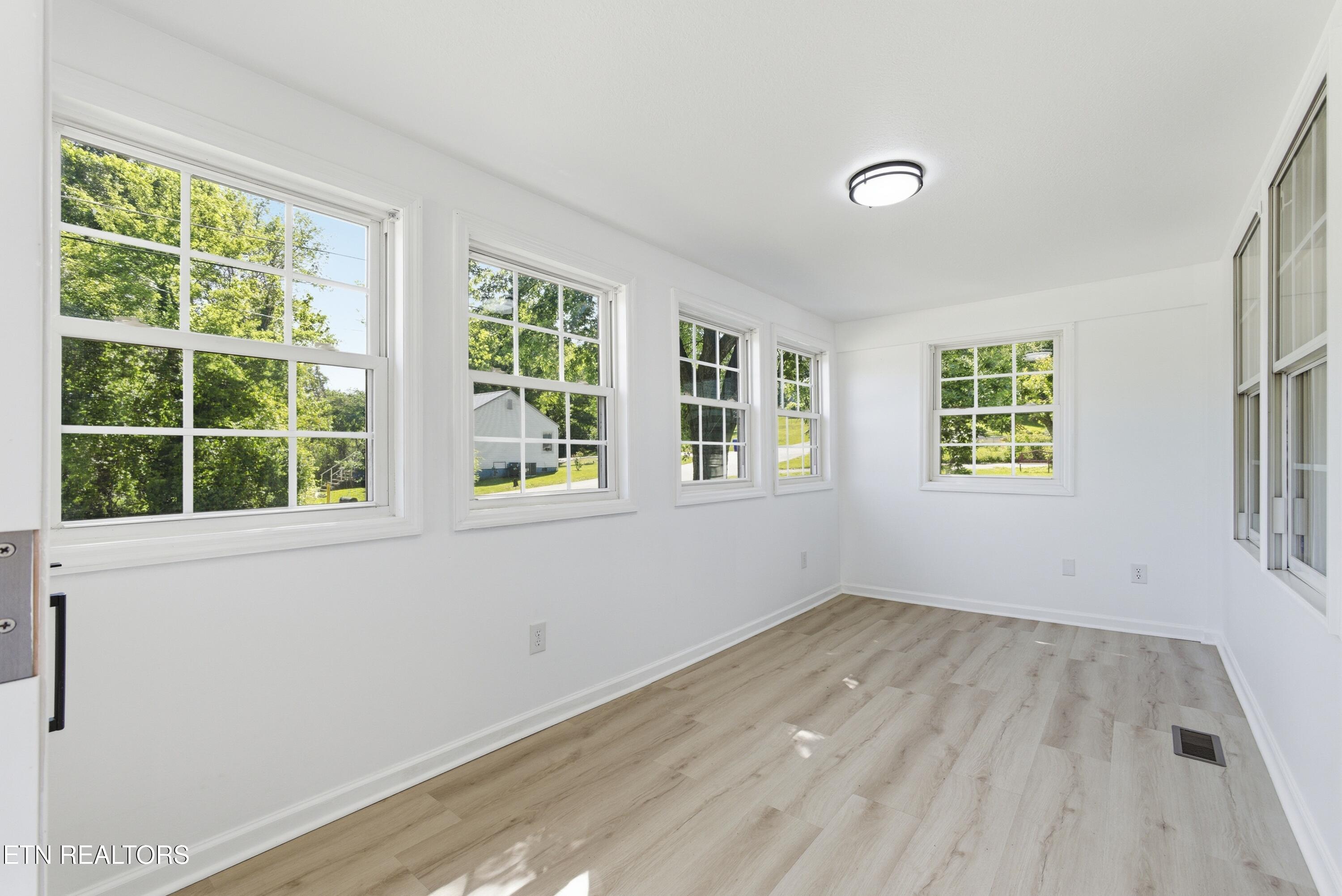 212 Sunset Drive Harriman TN 37748