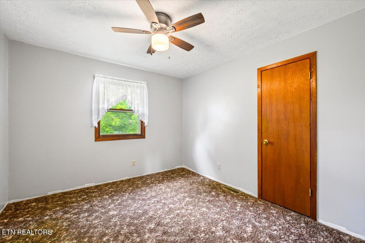 3824 Demory Road Lafollette TN 37766