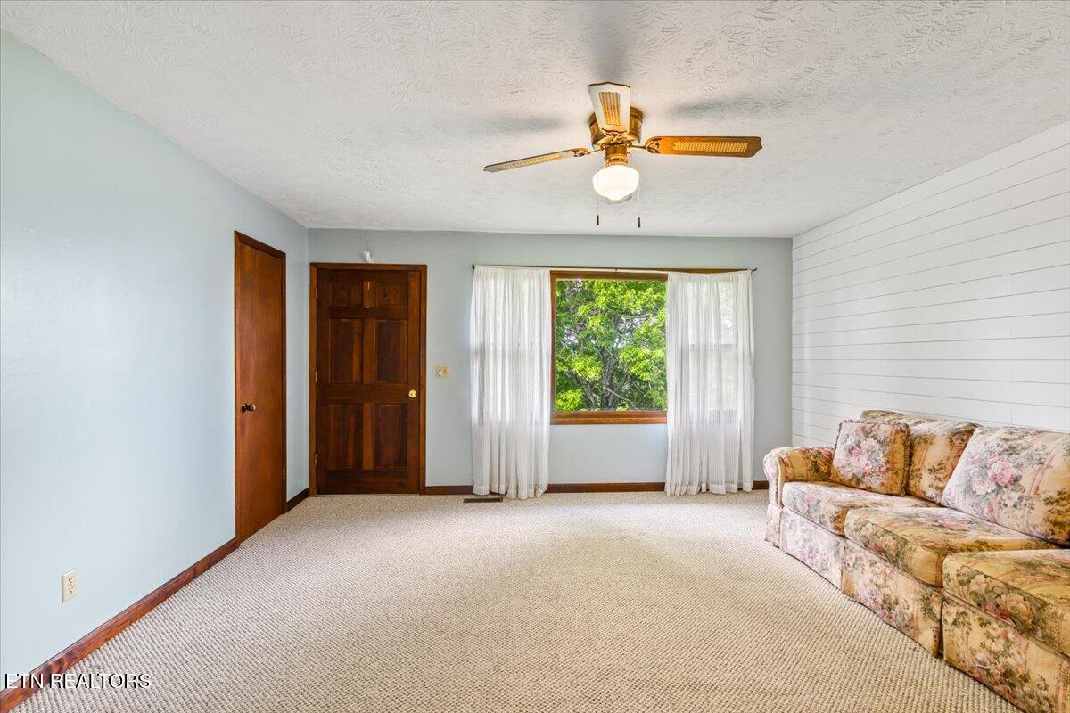3824 Demory Road Lafollette TN 37766