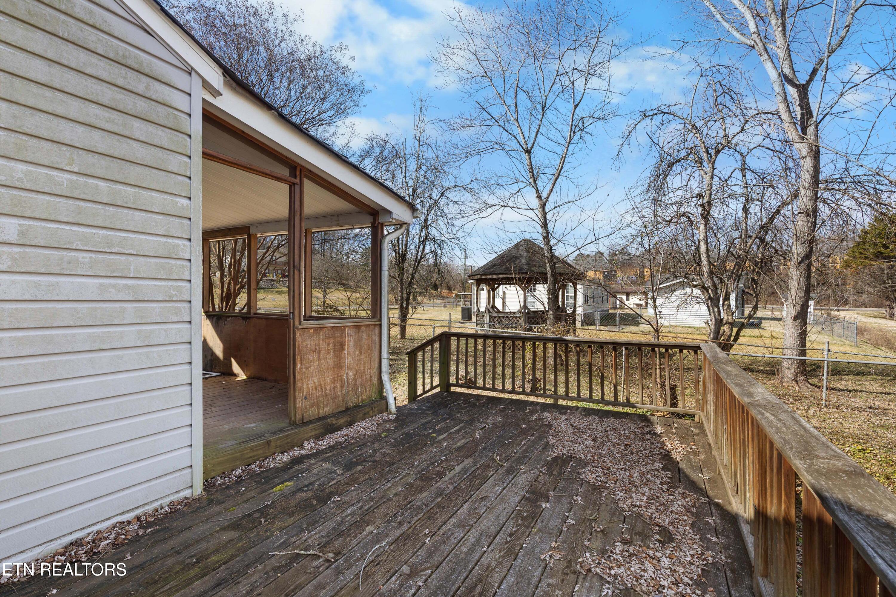 466 Hidden Valley Road Clinton TN 37716