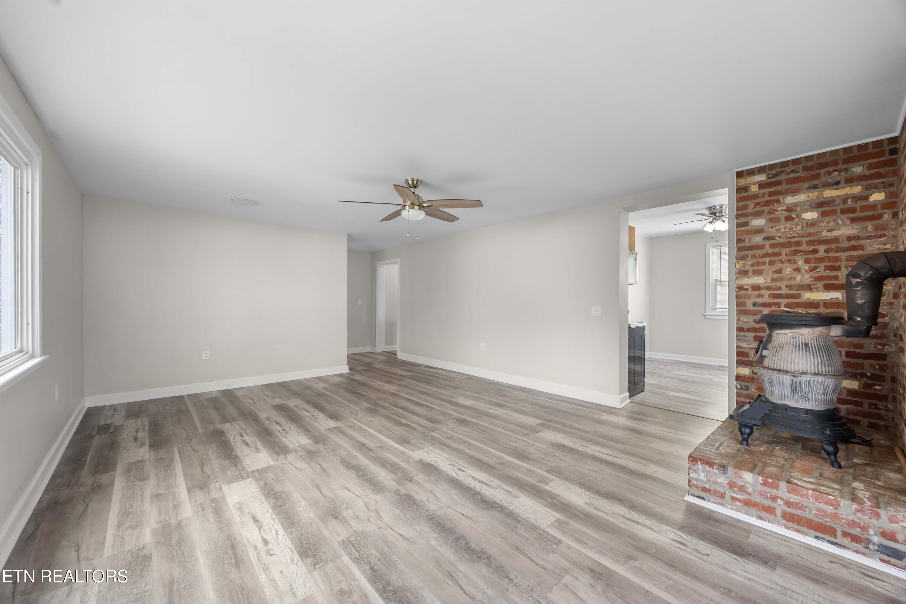 466 Hidden Valley Road Clinton TN 37716