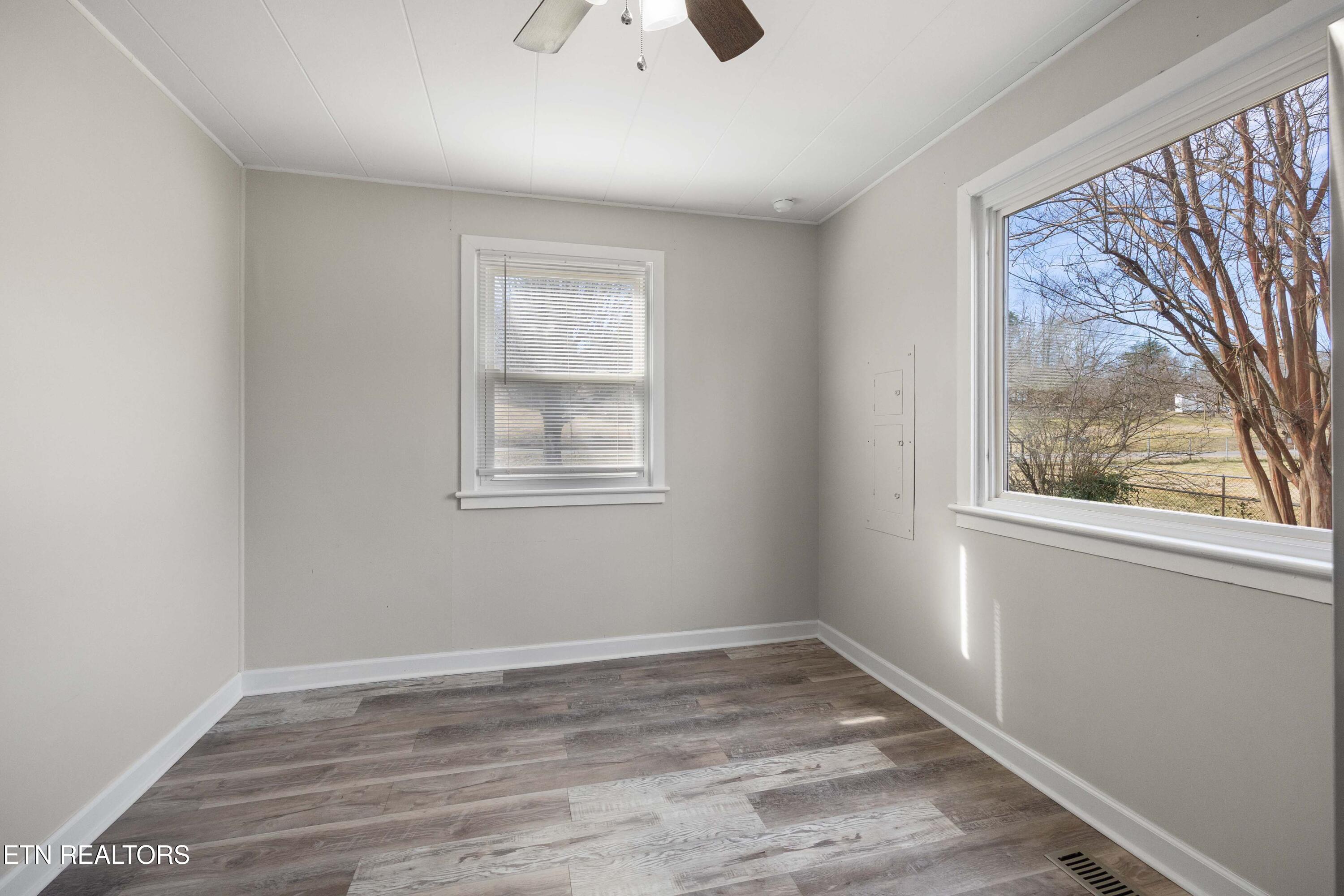 466 Hidden Valley Road Clinton TN 37716