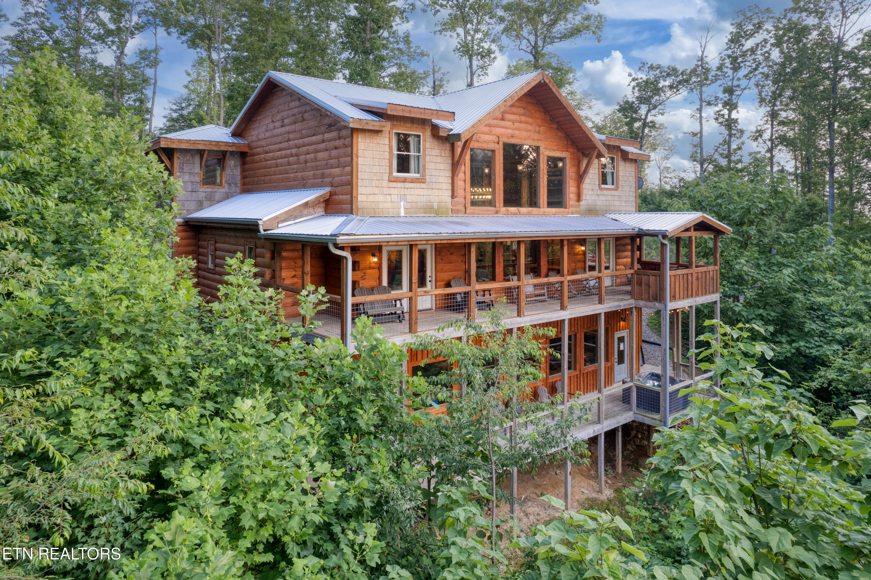 809 Pinecrest Way Sevierville TN 37862