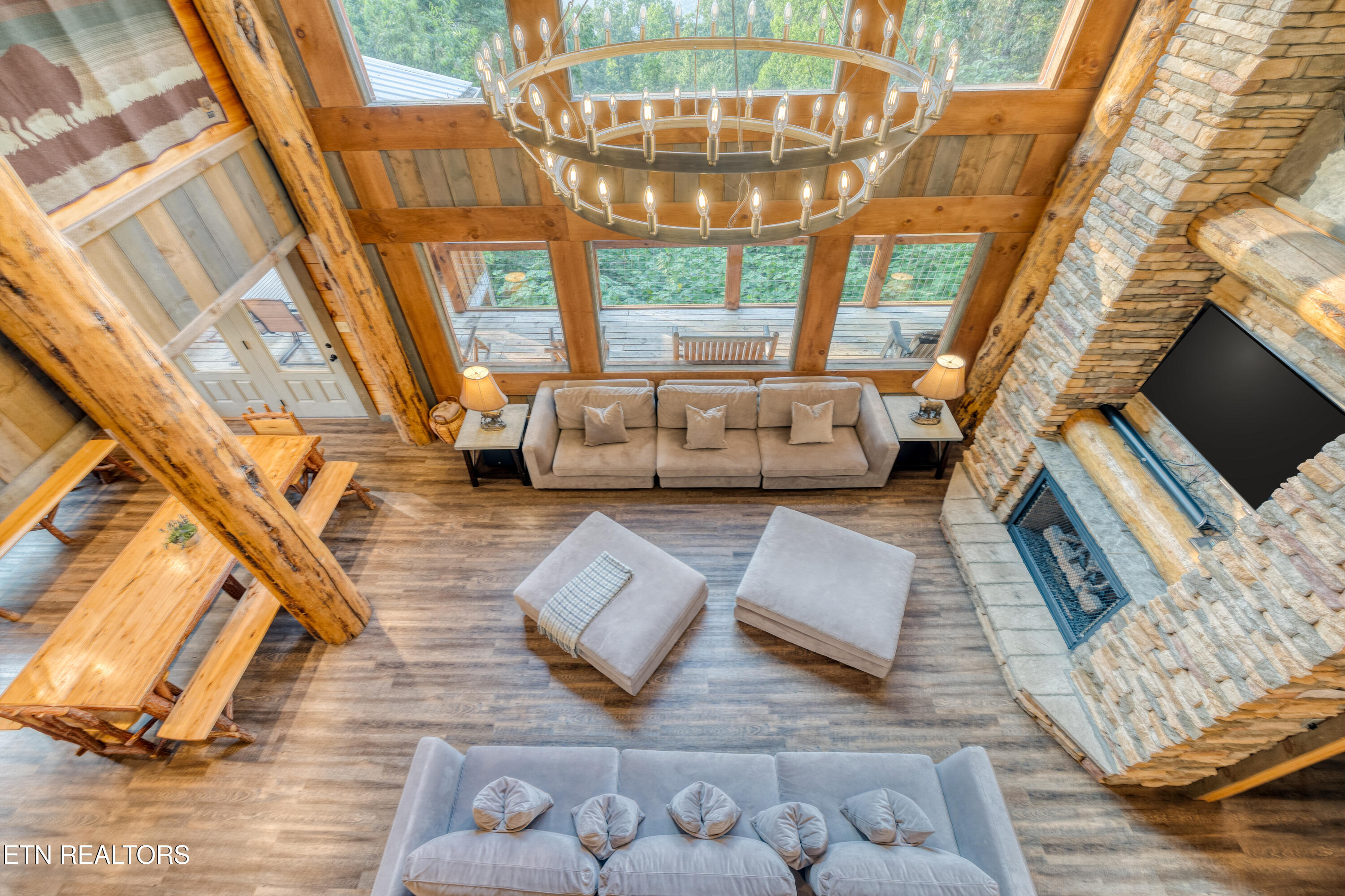 809 Pinecrest Way Sevierville TN 37862
