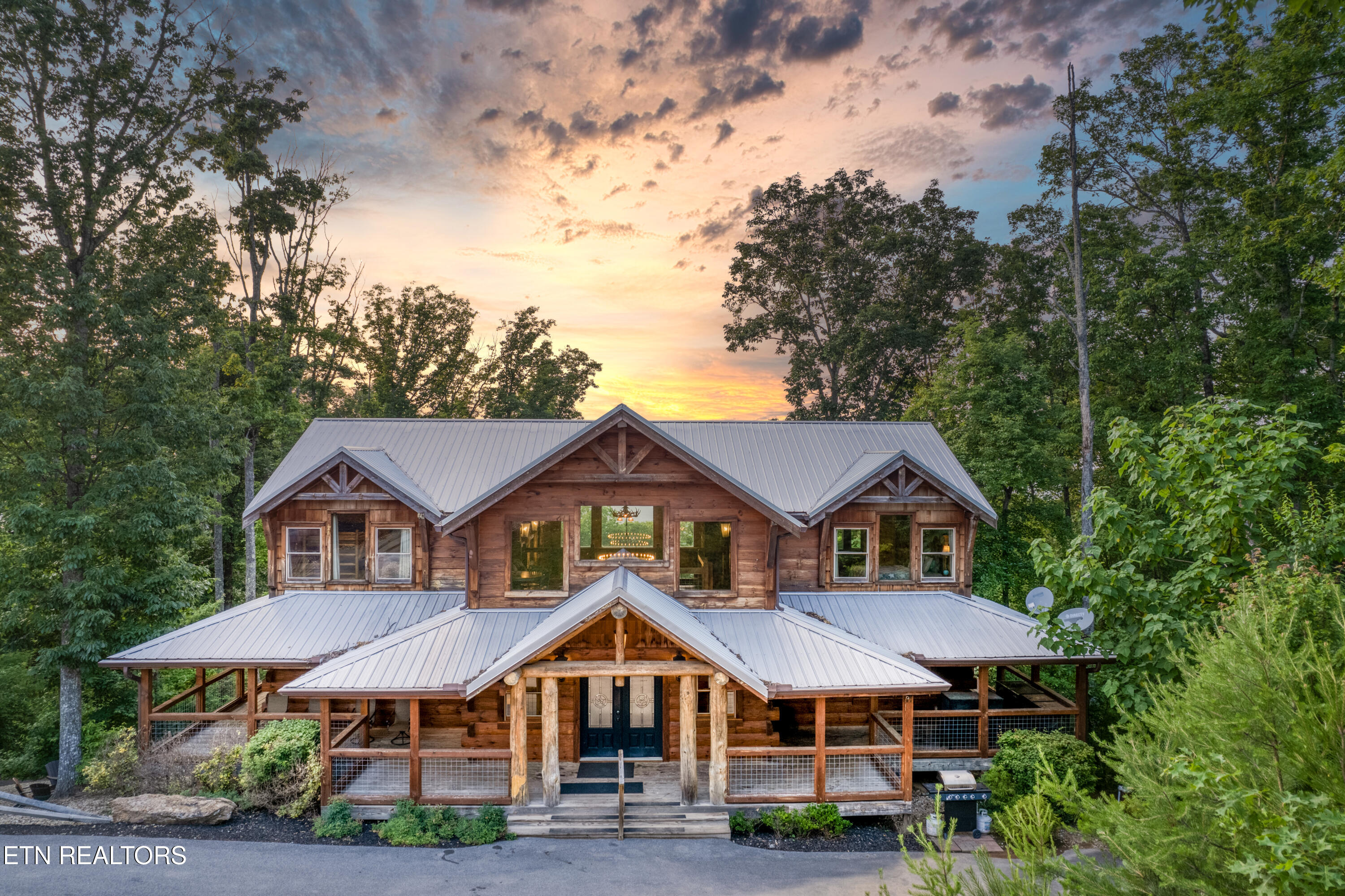 809 Pinecrest Way Sevierville TN 37862