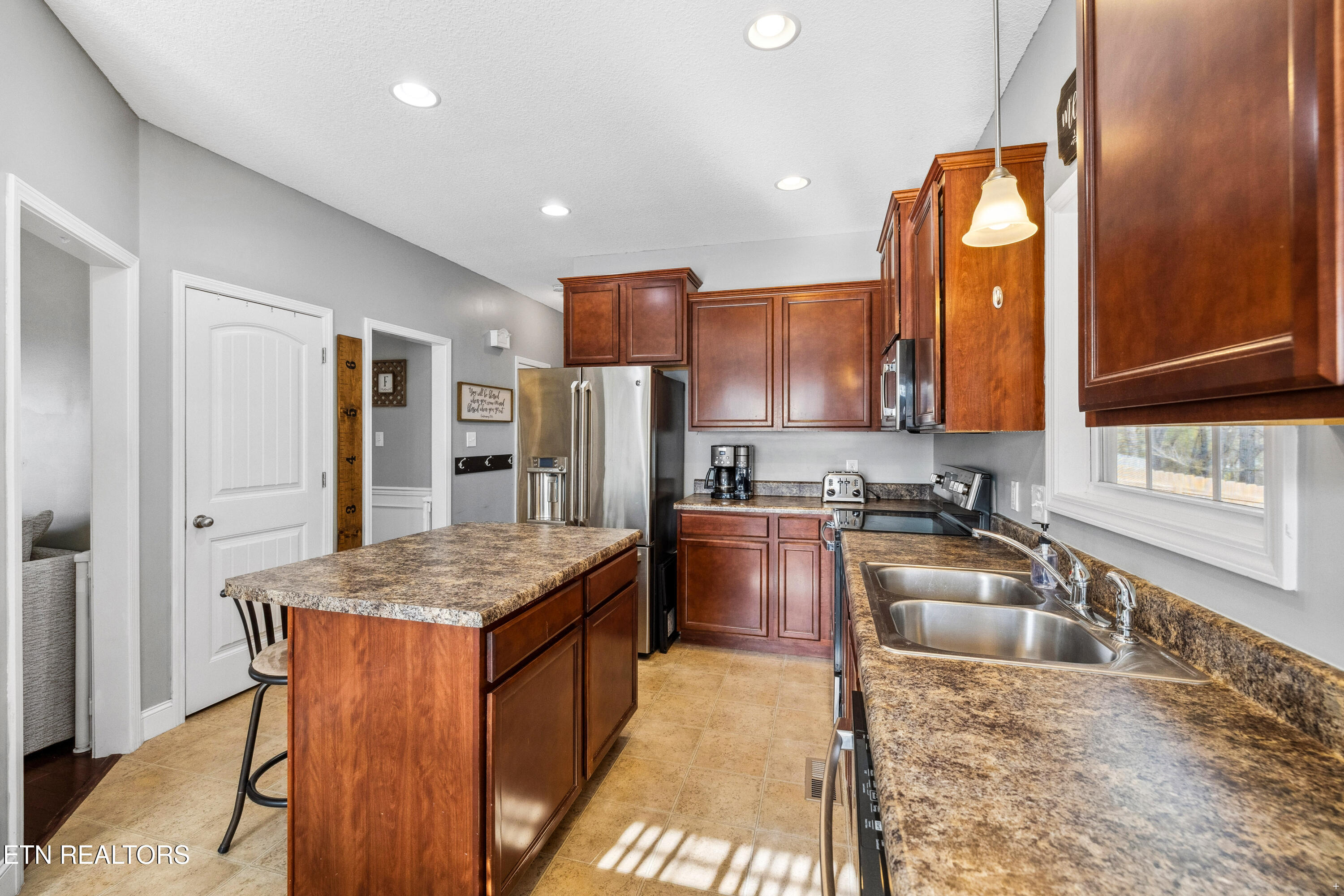 7447 Sparkle Lane Knoxville TN 37931