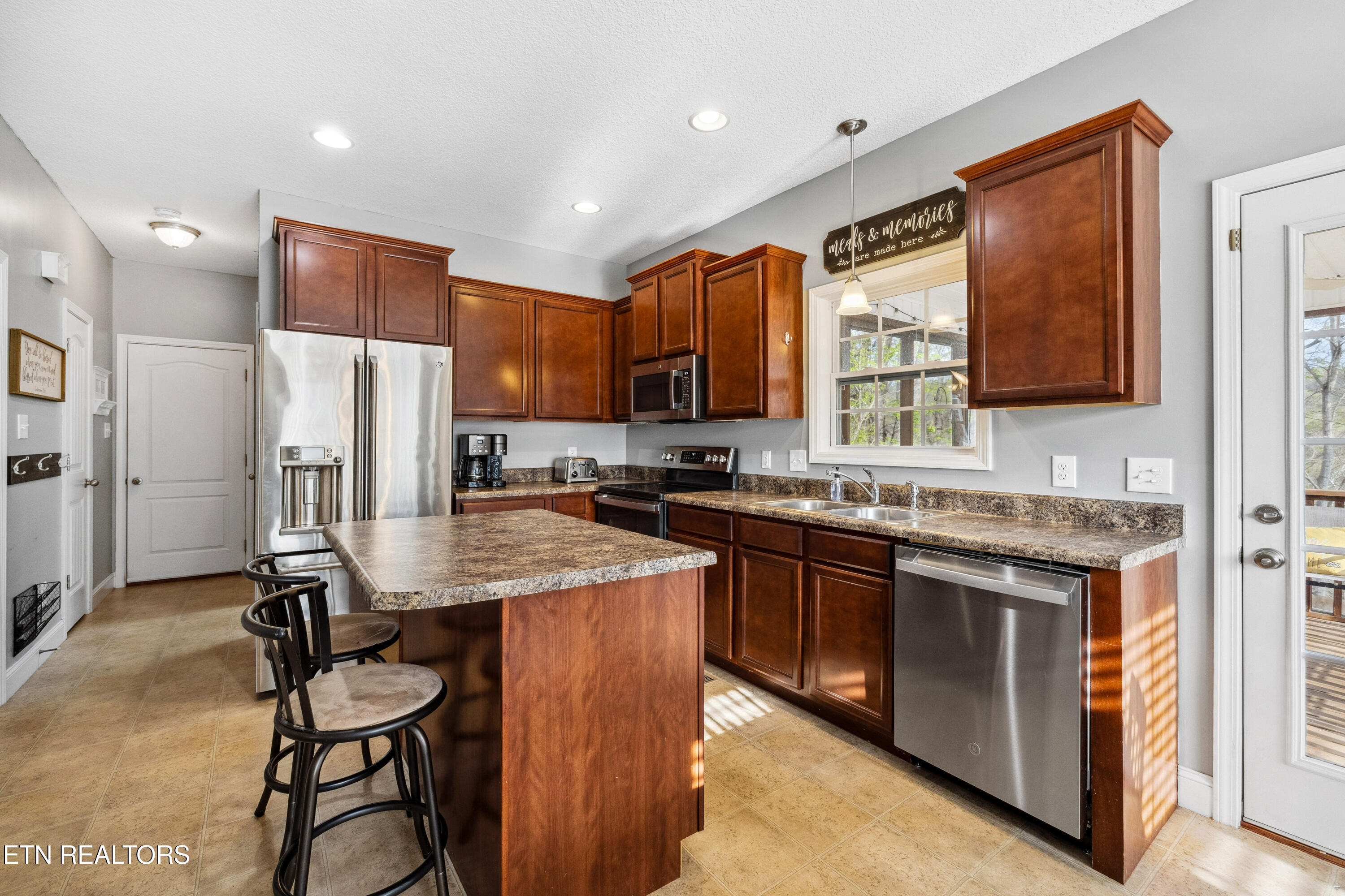 7447 Sparkle Lane Knoxville TN 37931