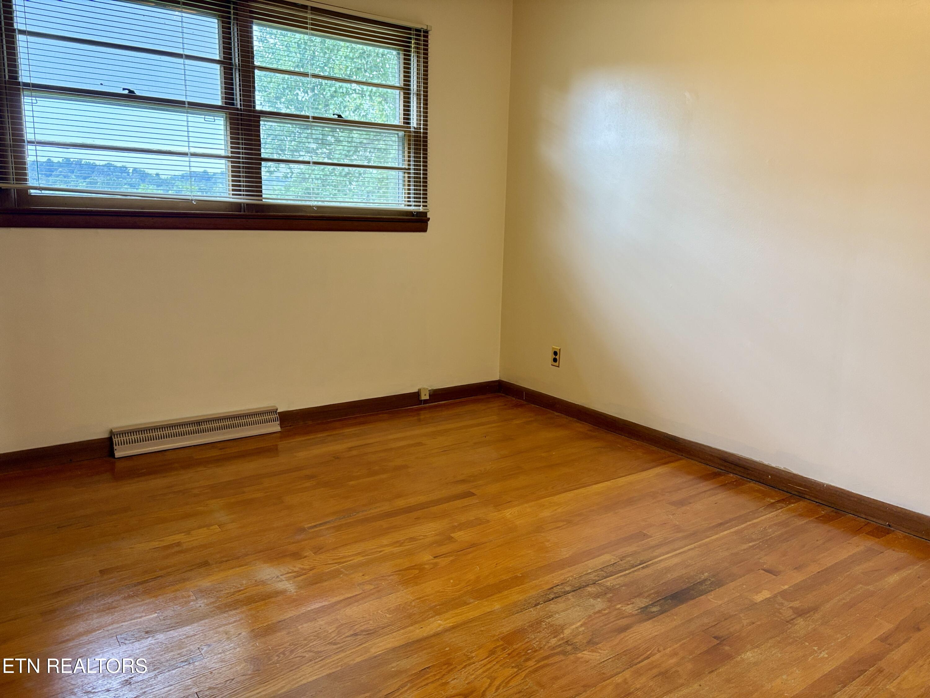 1302 Nell Street Tazewell TN 37879