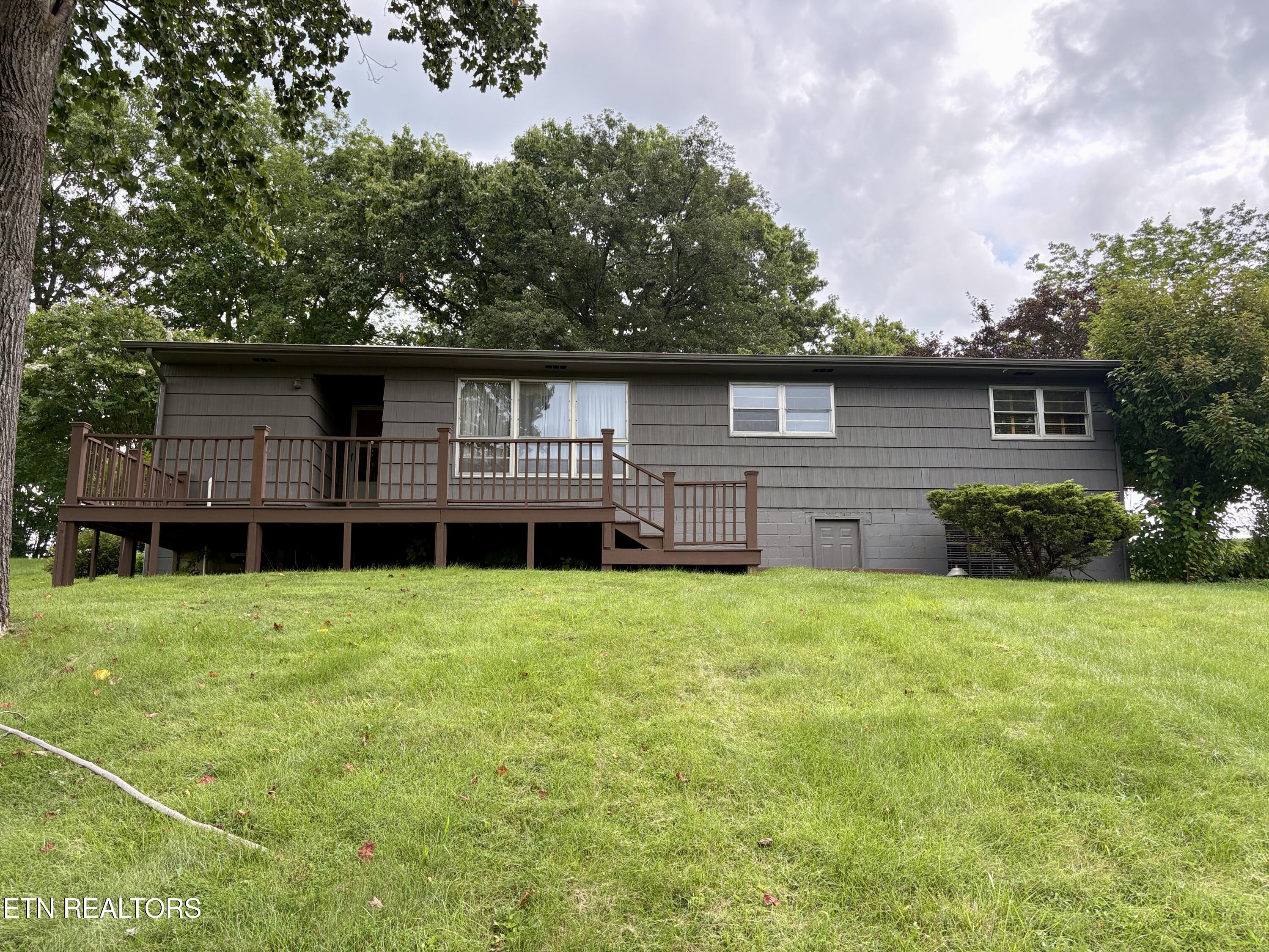 1302 Nell Street Tazewell TN 37879