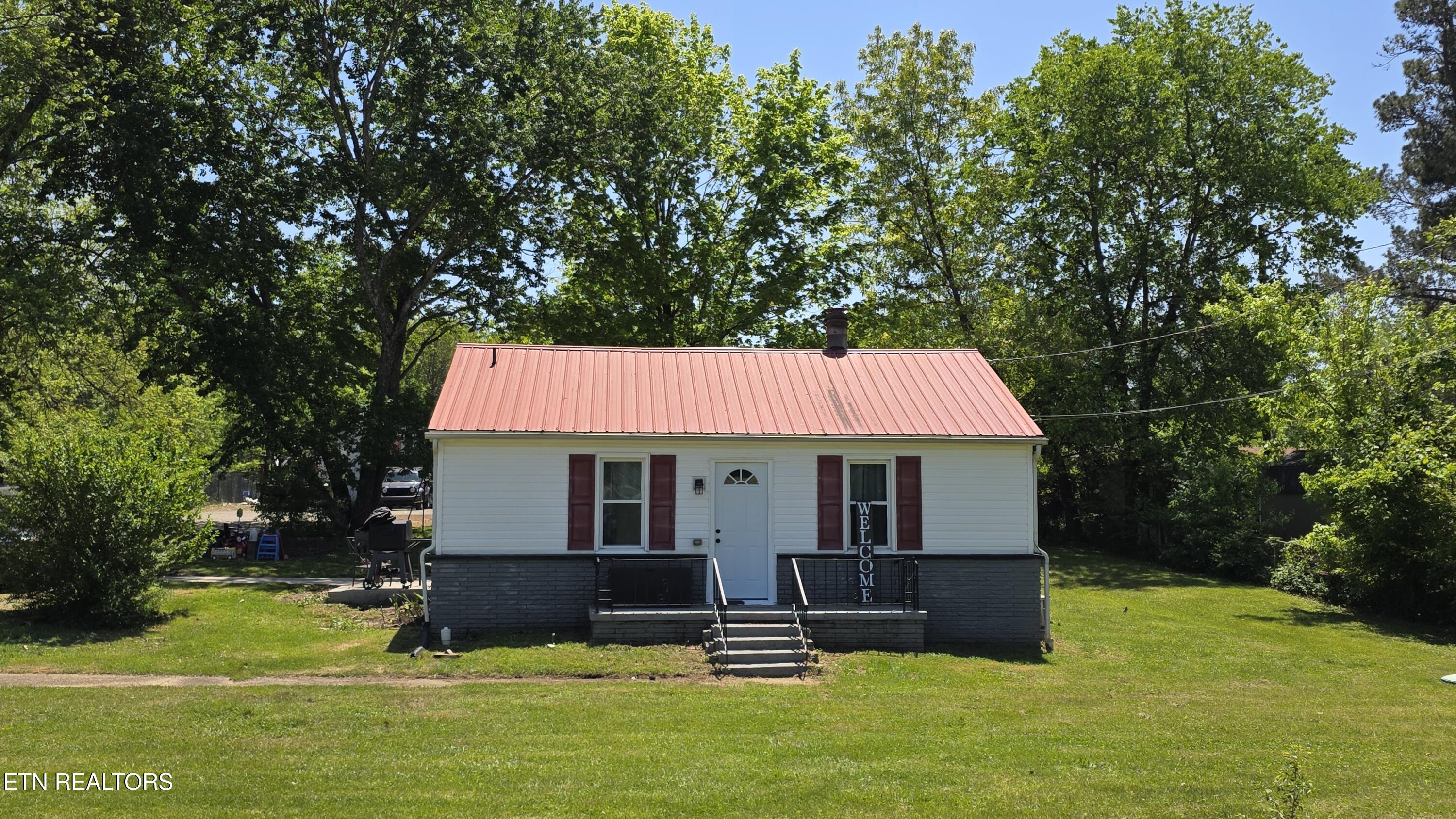 8408 Ball Camp Pike Knoxville TN 37931
