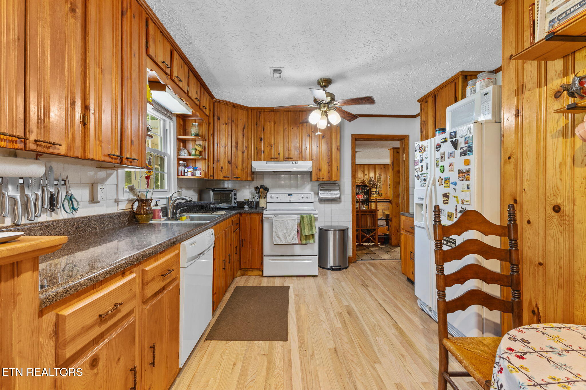 2201 Lloyd Avenue Knoxville TN 37920