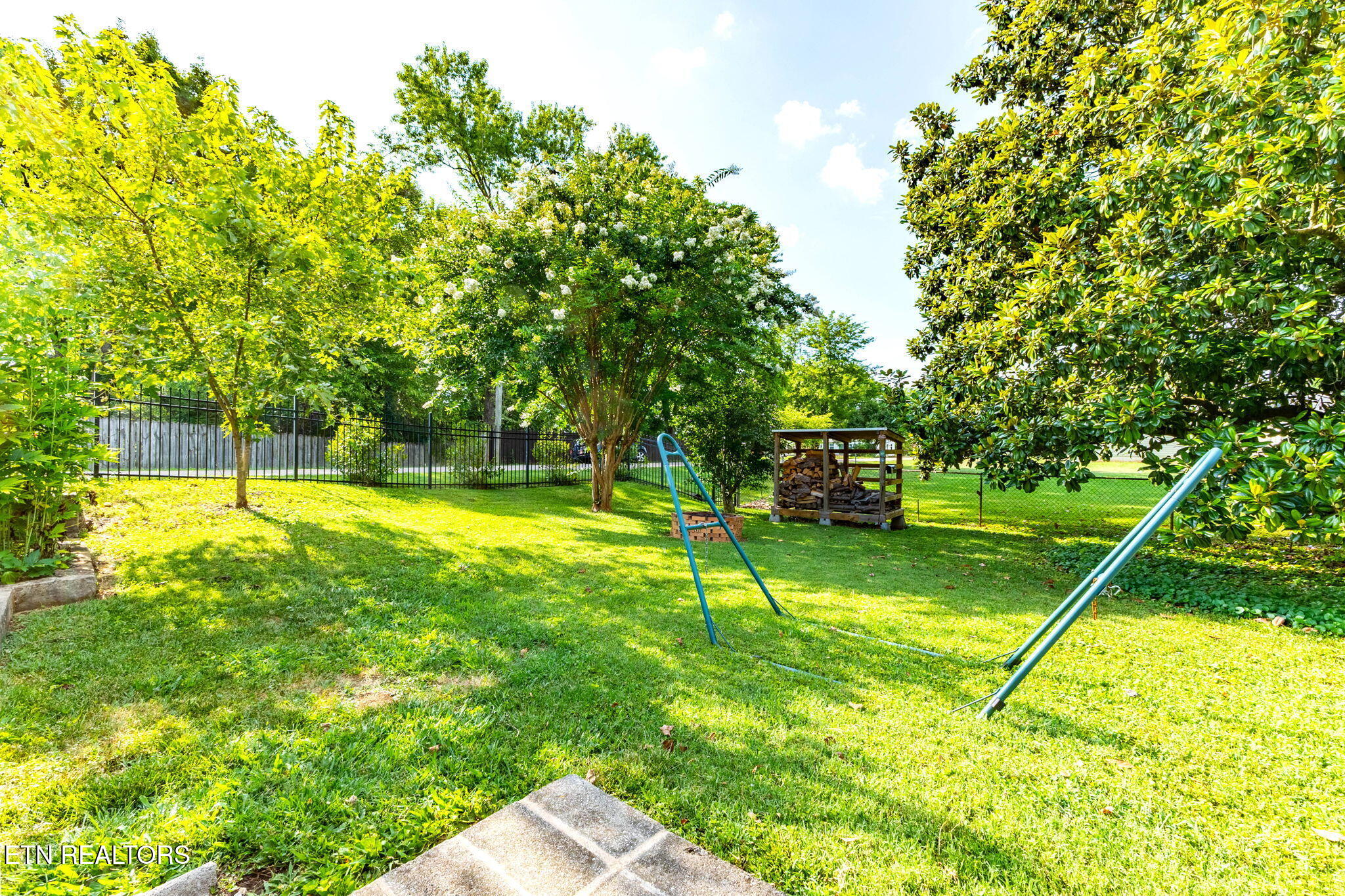 2201 Lloyd Avenue Knoxville TN 37920