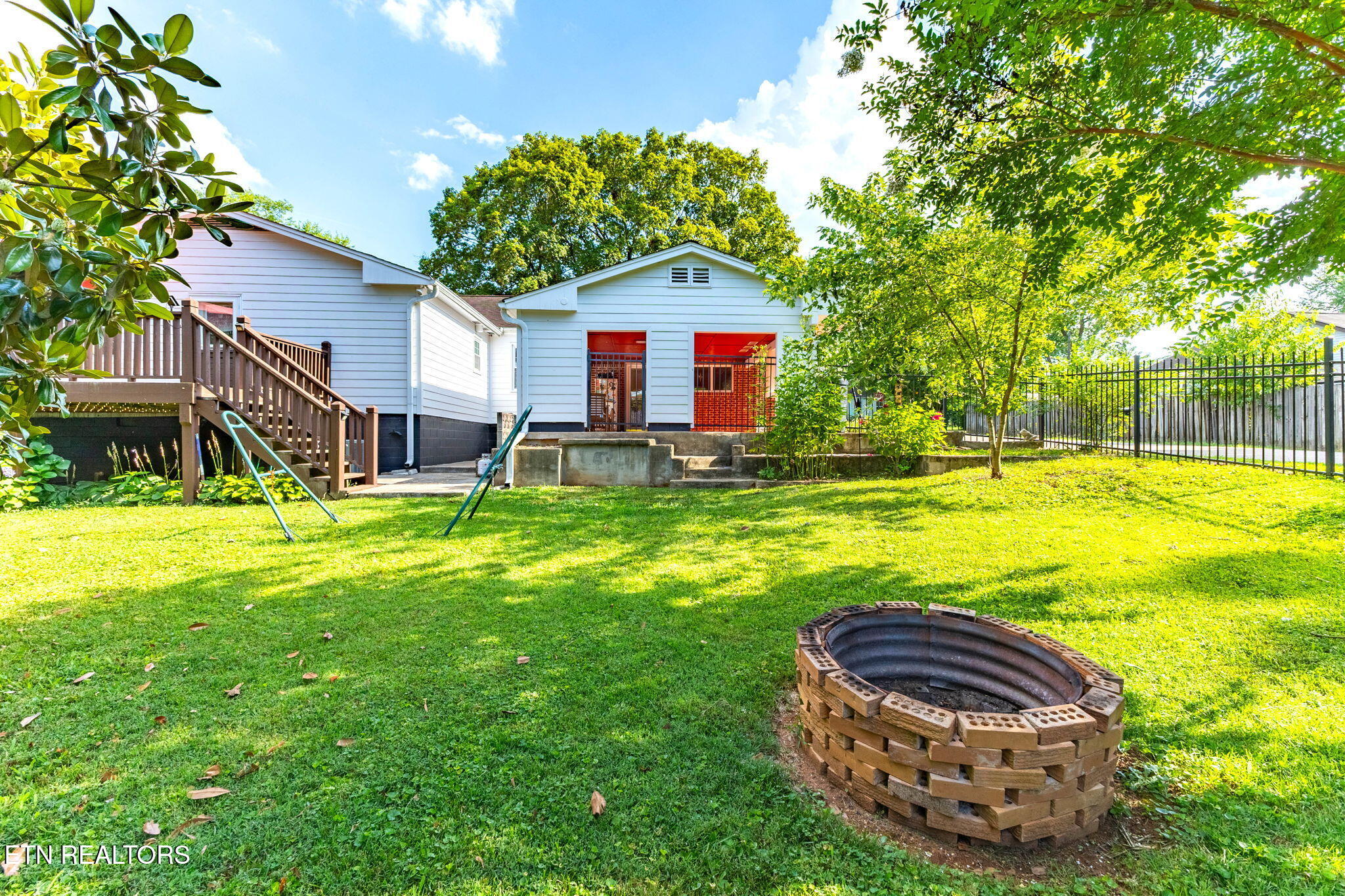 2201 Lloyd Avenue Knoxville TN 37920