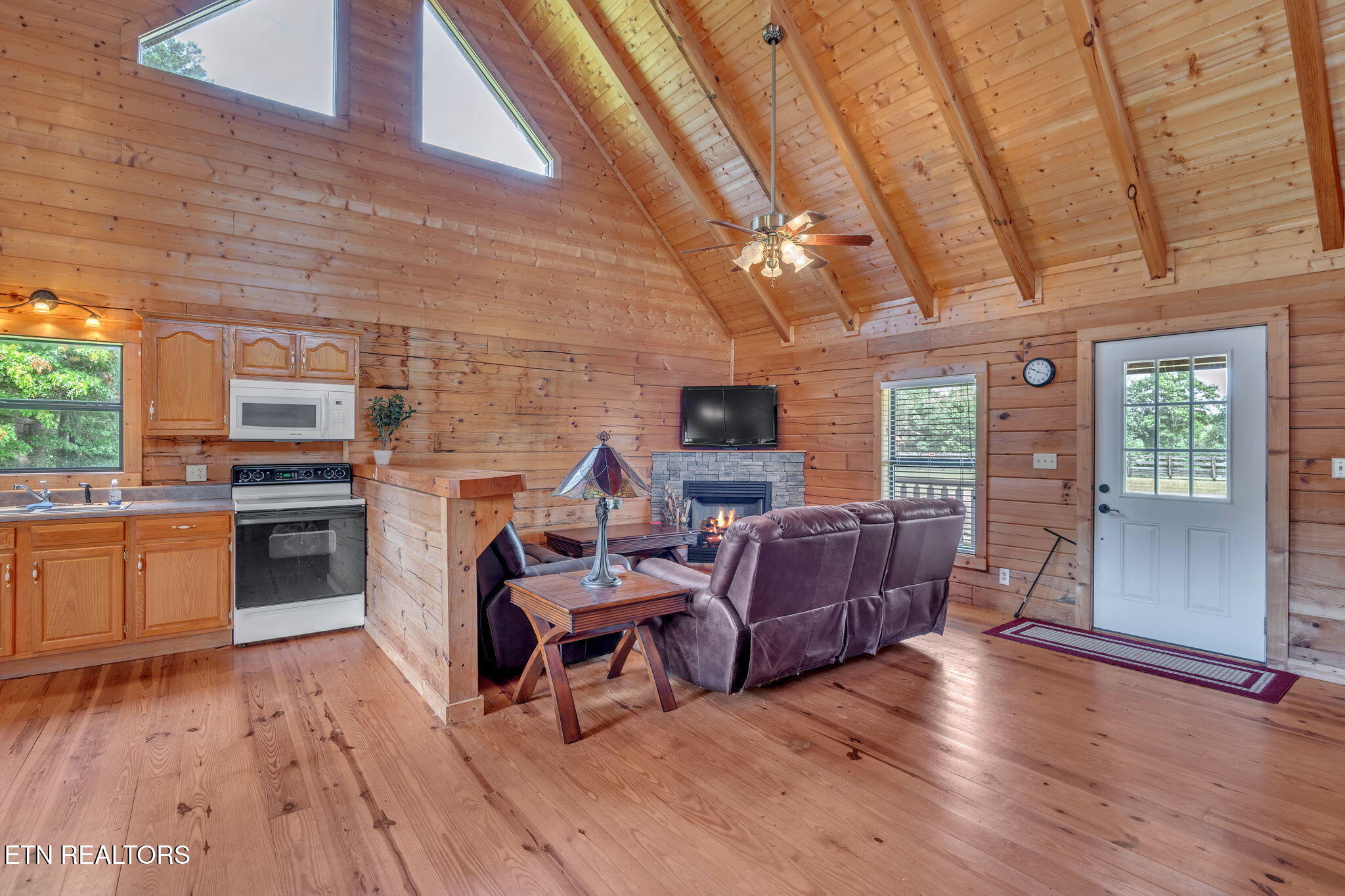 319 Four Mile Creek Road Deer Lodge TN 37726