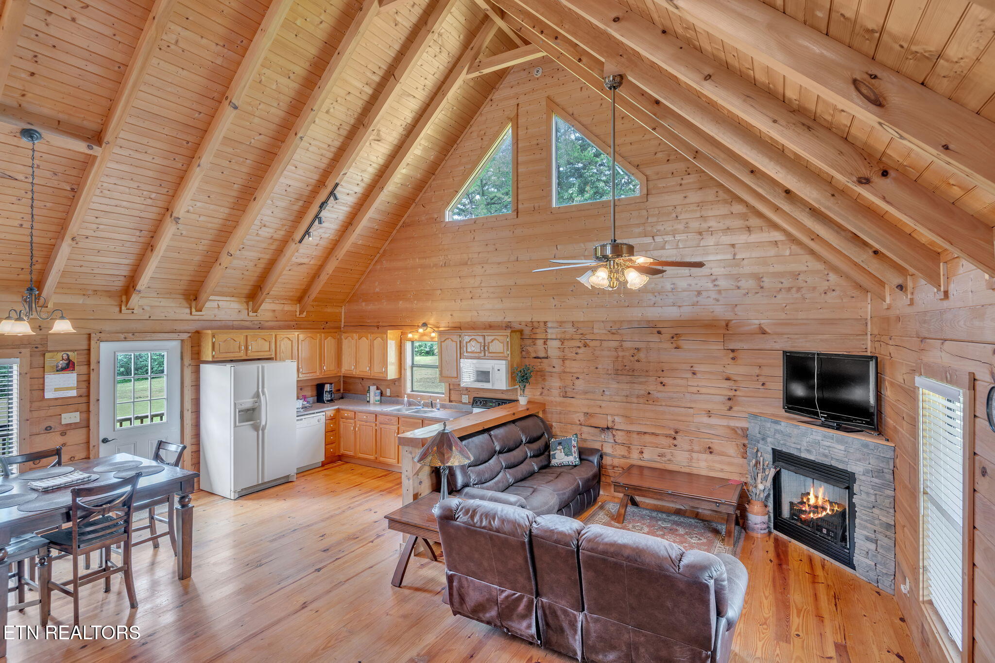 319 Four Mile Creek Road Deer Lodge TN 37726