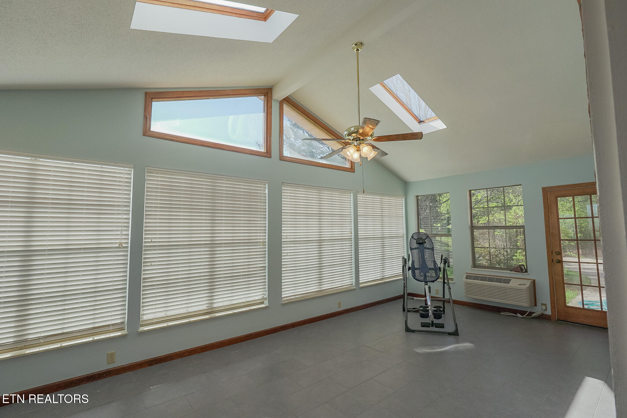519 Scenic View Drive Seymour TN 37865