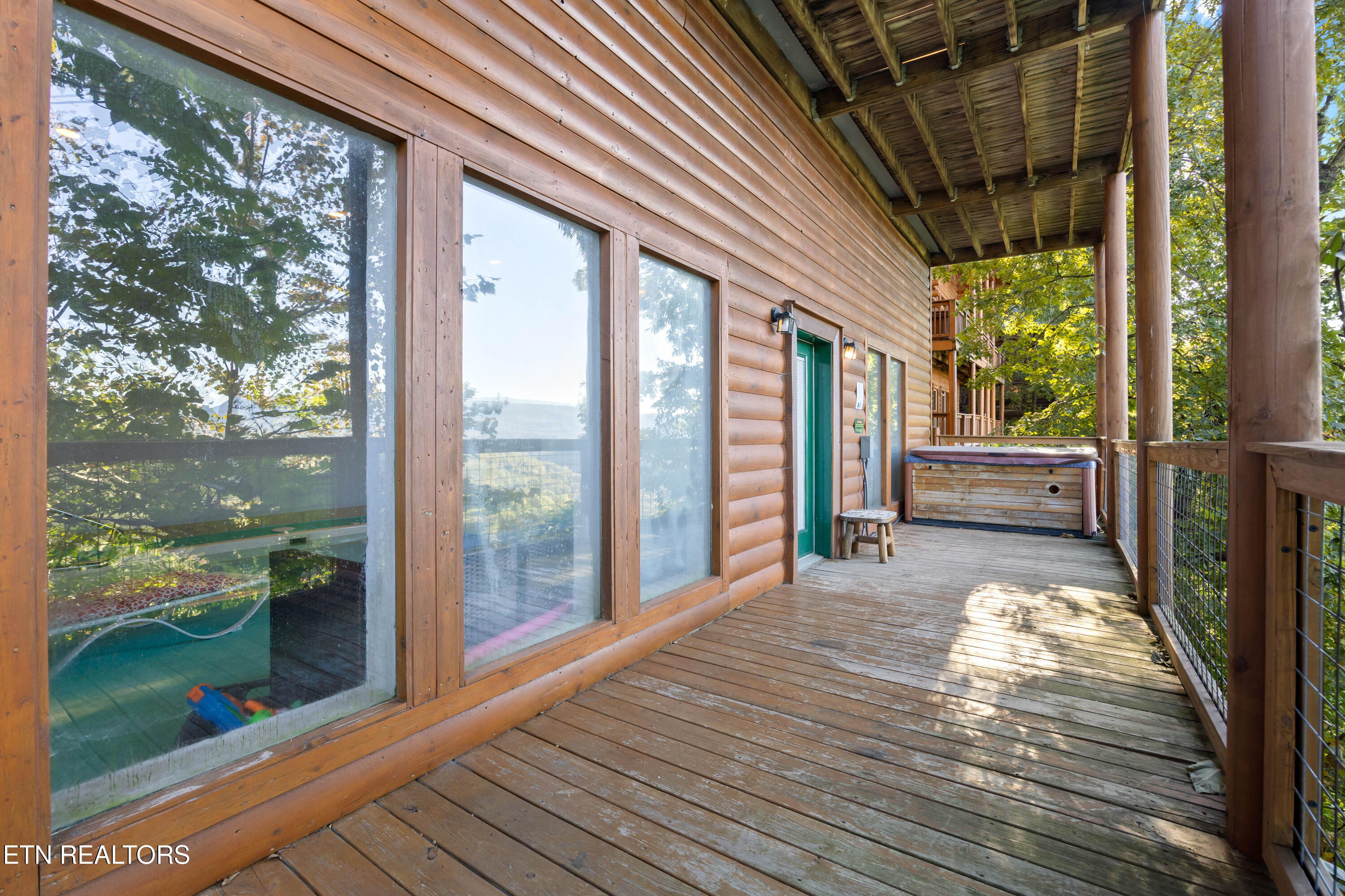 950 Black Bear Cub Way Sevierville TN 37862