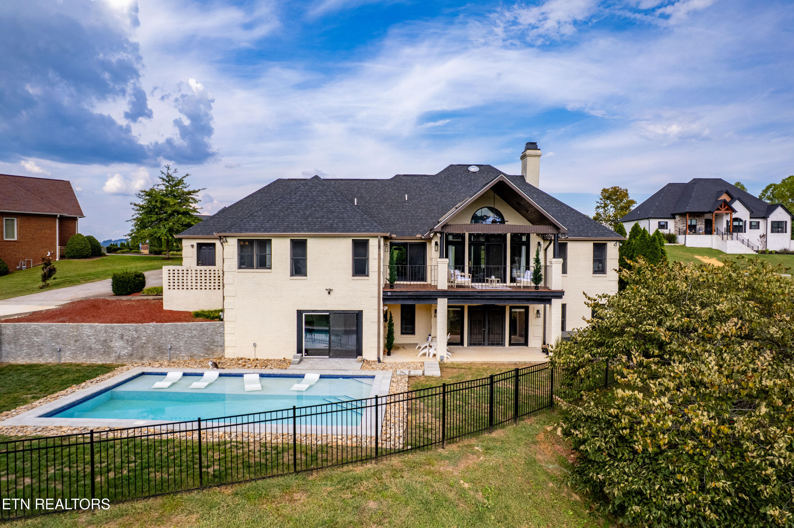 225 Bobwhite Trail Sevierville TN 37876