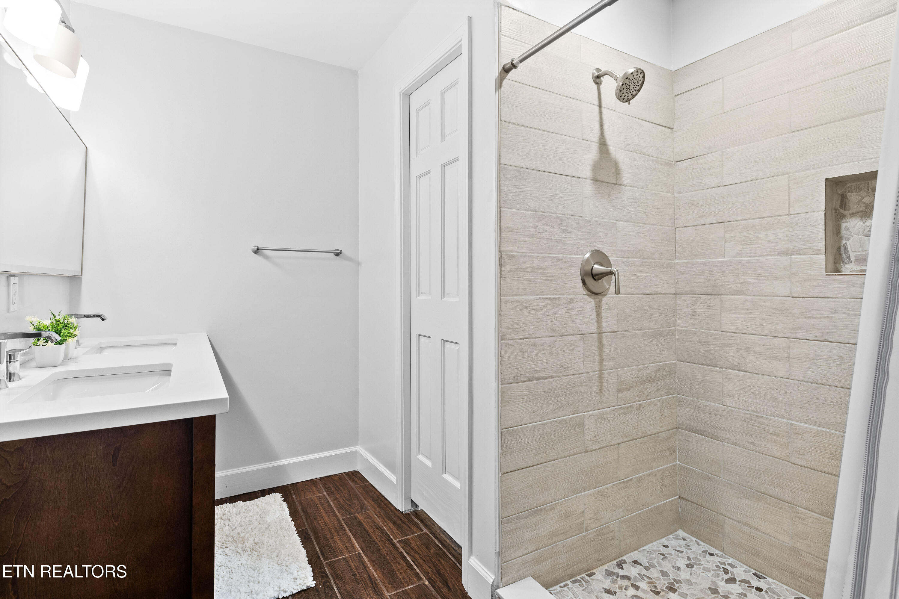 225 Bobwhite Trail Sevierville TN 37876