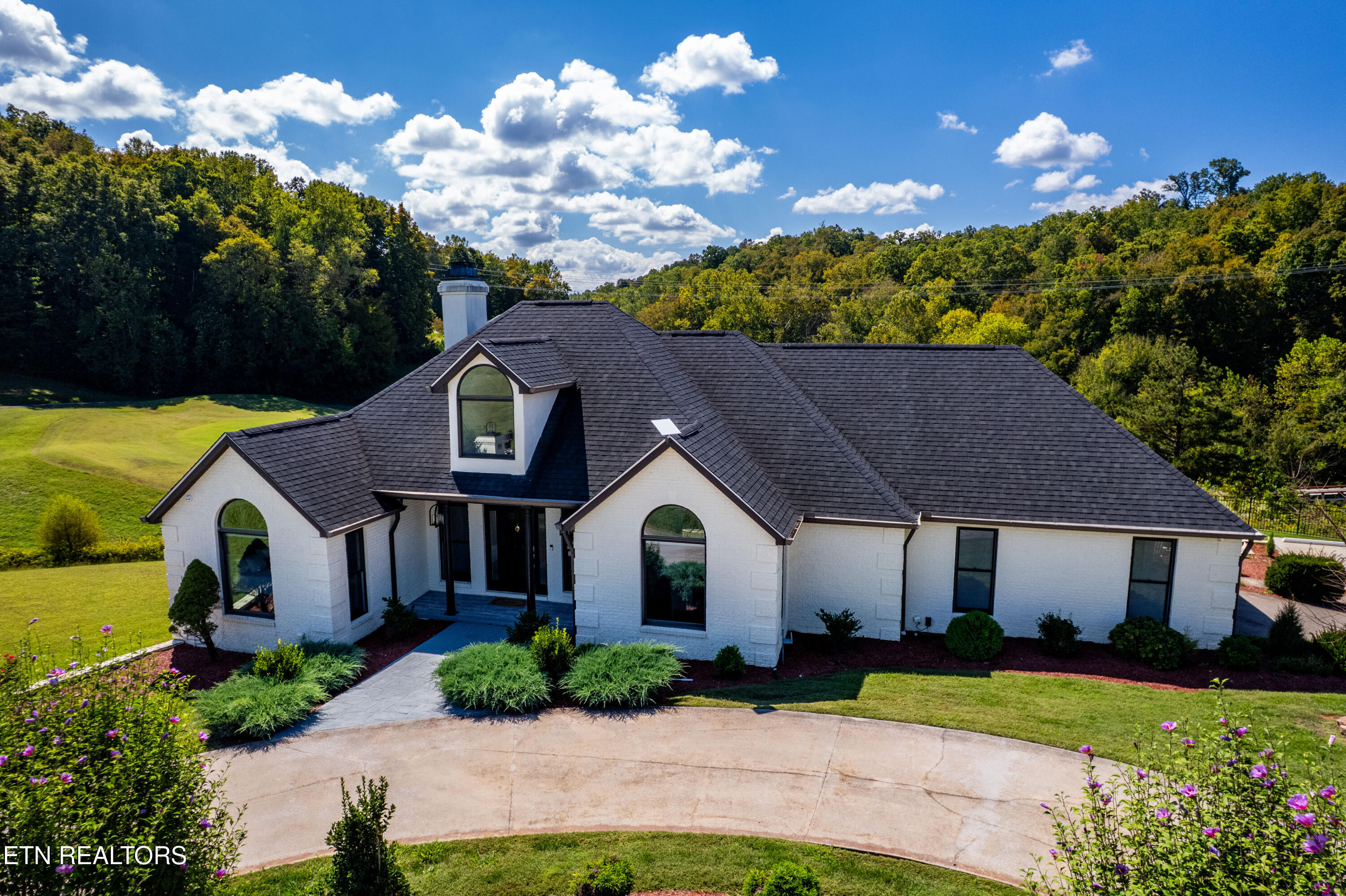 225 Bobwhite Trail Sevierville TN 37876