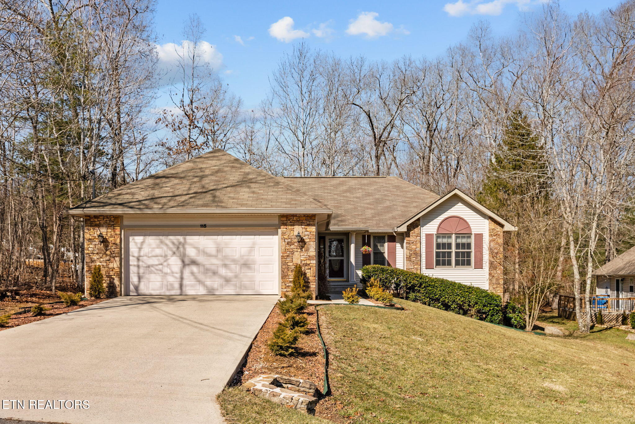 115 Lafayette Point Crossville TN 38558