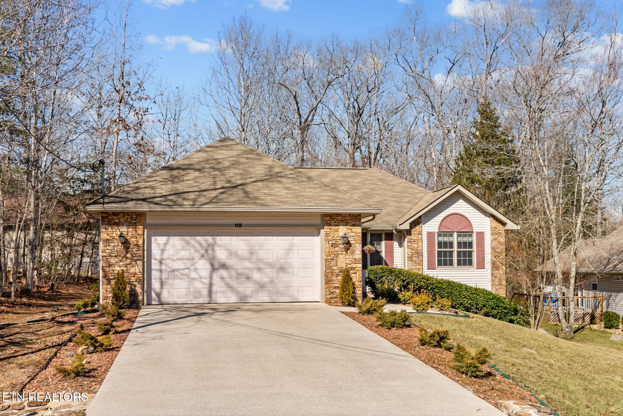 115 Lafayette Point Crossville TN 38558