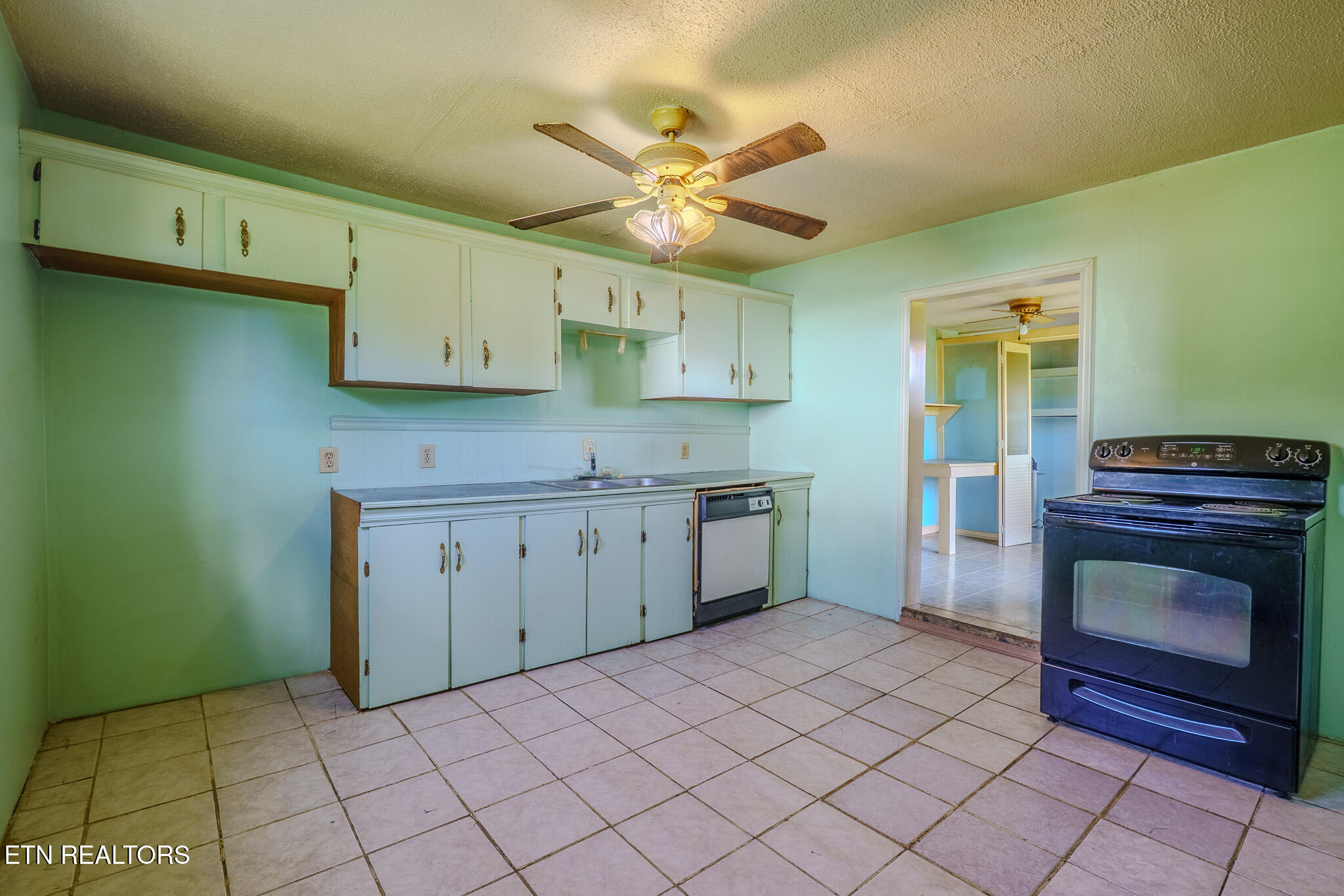 275 Camp Ridge Road Lafollette TN 37766